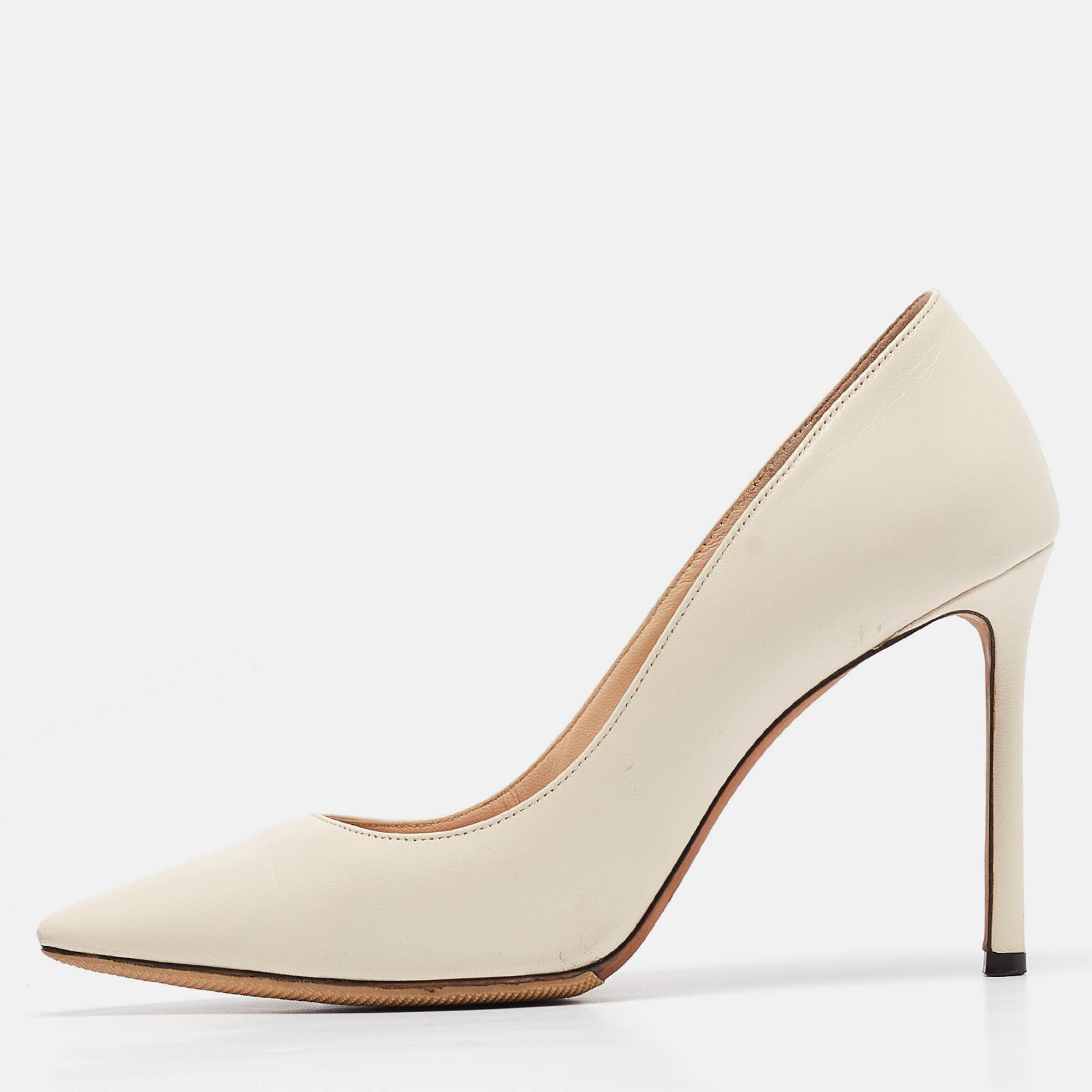 مملوكة مسبقًا Jimmy Choo Off White Leather Romy Pumps Size 37.5