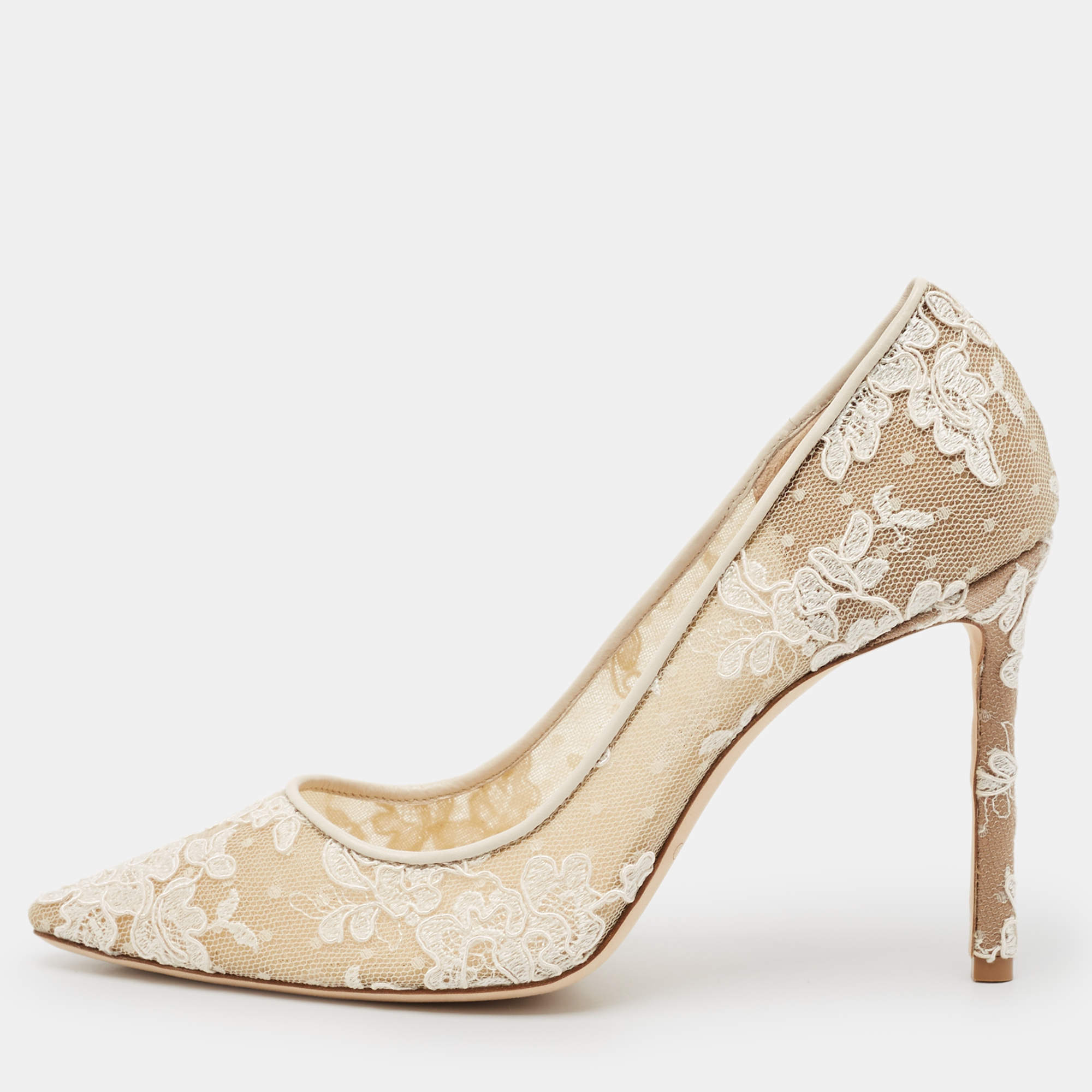 مملوكة مسبقًا Jimmy Choo Ivory Floral Lace Romy Pumps Size 38
