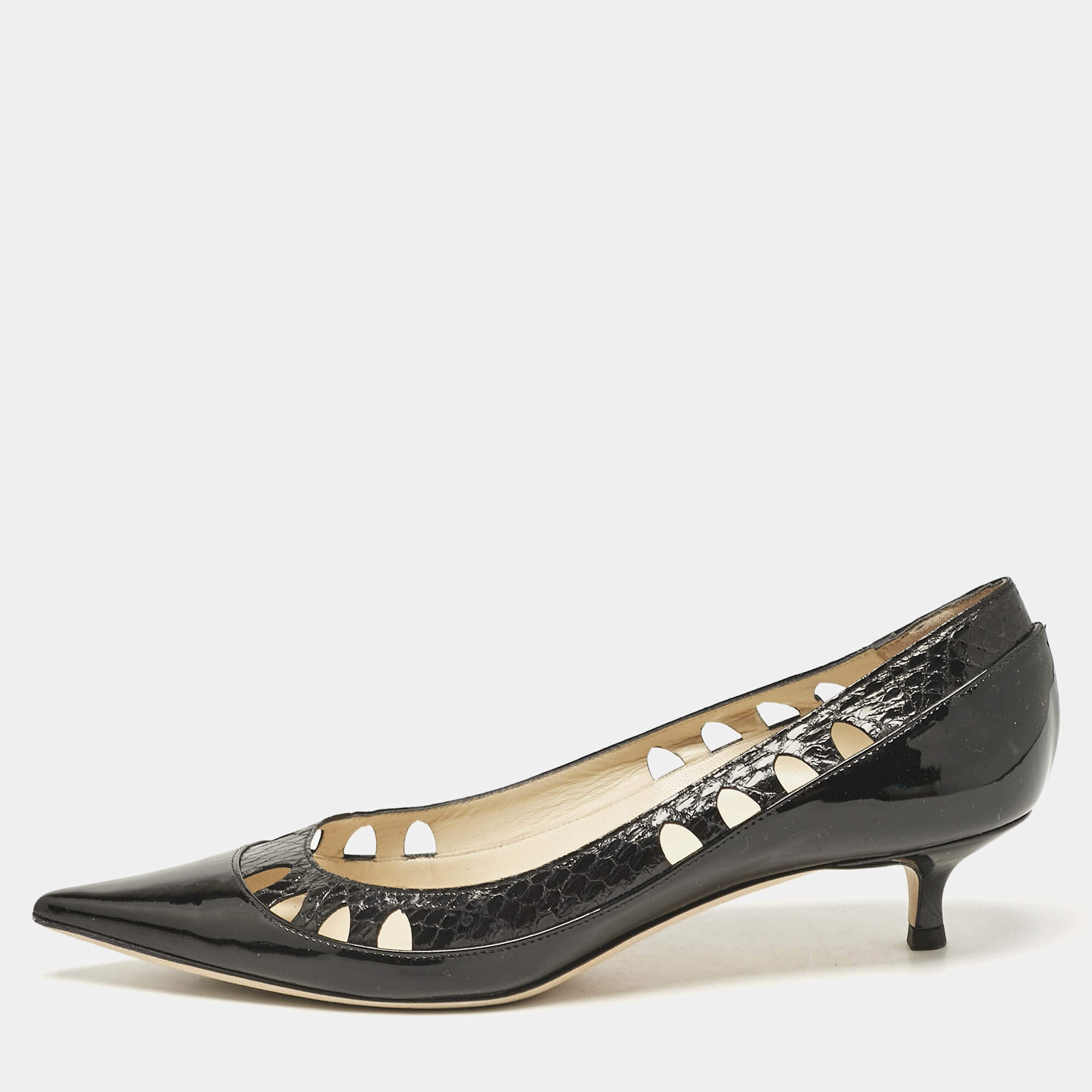مملوكة مسبقًا Jimmy Choo Black Patent Leather and Python Leather Lassie Pumps Size 40