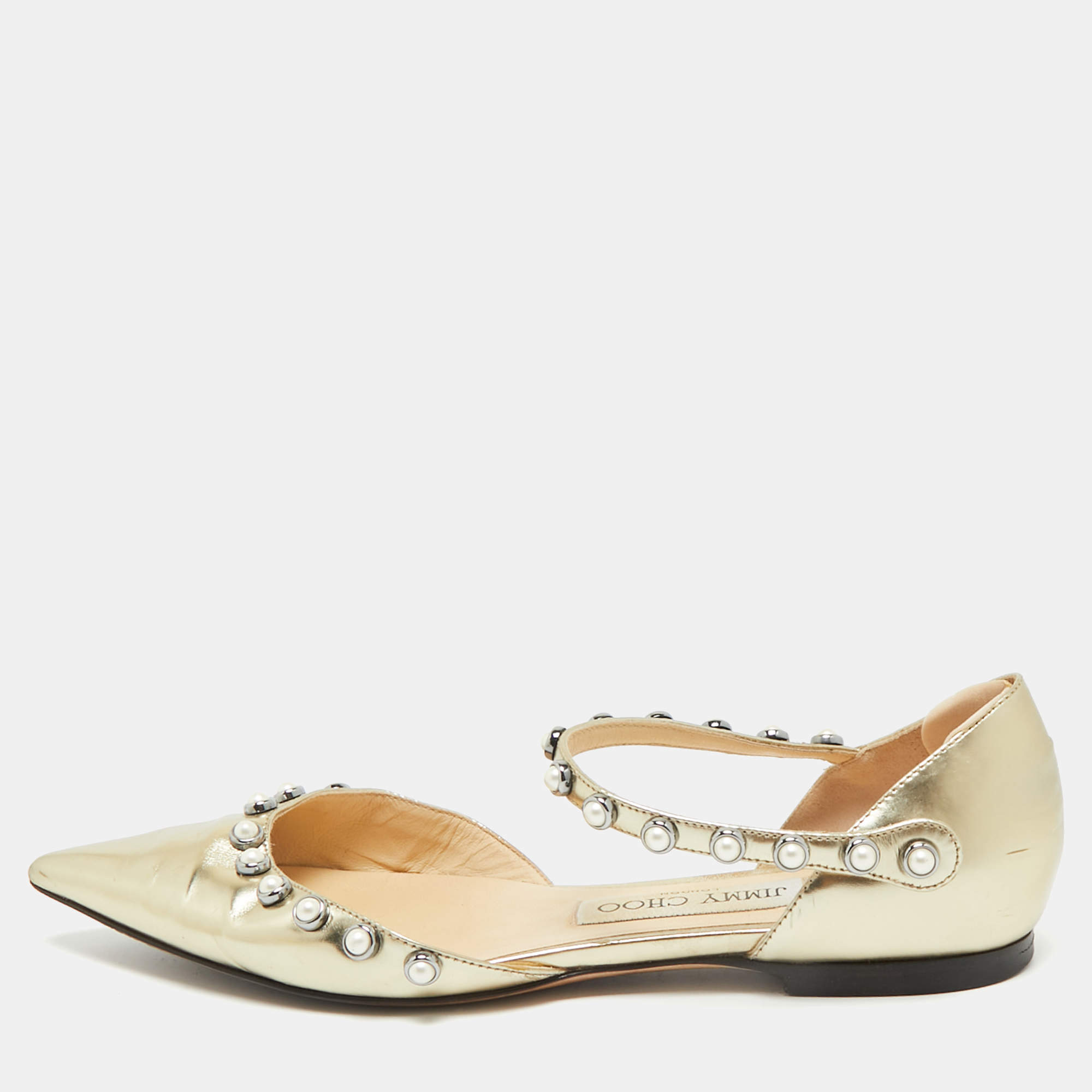 مملوكة مسبقًا Jimmy Choo Gold Leather Pearl Embellish Leema Ankle Strap Flats Size 35.5