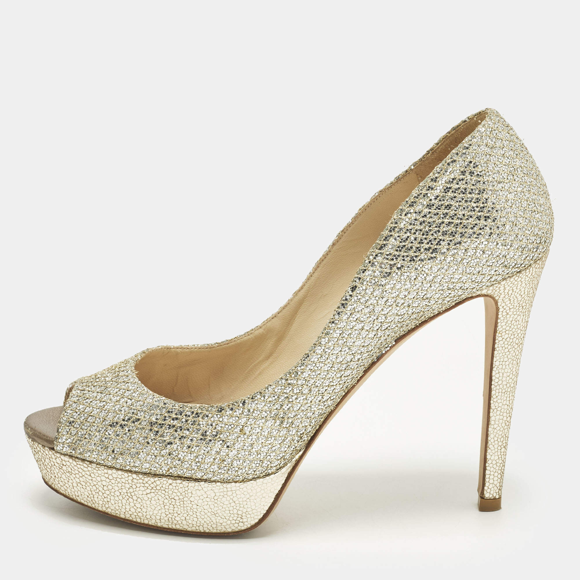 Pre Owned حذاء كعب عالي جيمي تشو قماش غليتر ذهبي معدني مفتوح من الأمام منصة مقاس 38.5