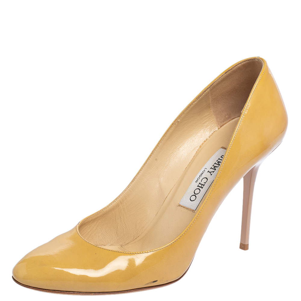 Jimmy Choo Light Yellow Patent Leather Bridget Round Toe Pumps Size 38.5