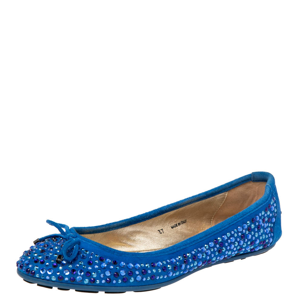 مملوكة مسبقًا Jimmy Choo Blue Crystal Embellished Suede Walsh Bow Ballet Flats Size 37