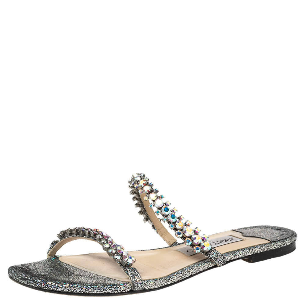 مملوكة مسبقًا Jimmy Choo Silver Texture Leather Crystal Flats Sandals Size 37.5
