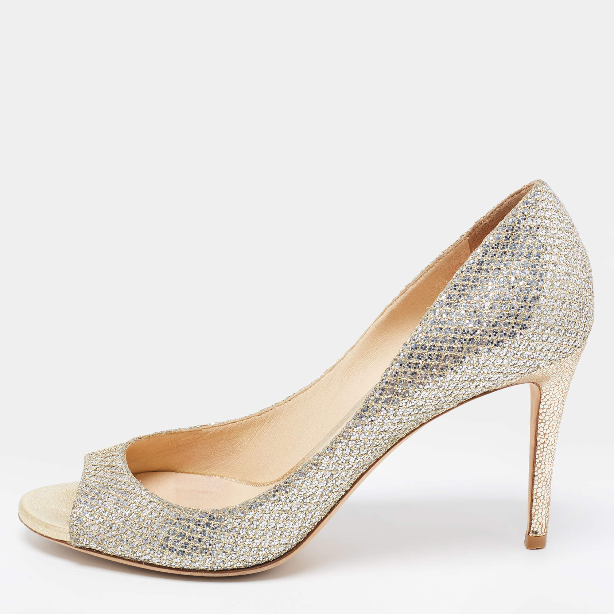 مملوكة مسبقًا حذاء كعب عالي جيمي تشو ايزابيل غليتر ذهبي/فضي مقدمة مفتوحة مقاس 39