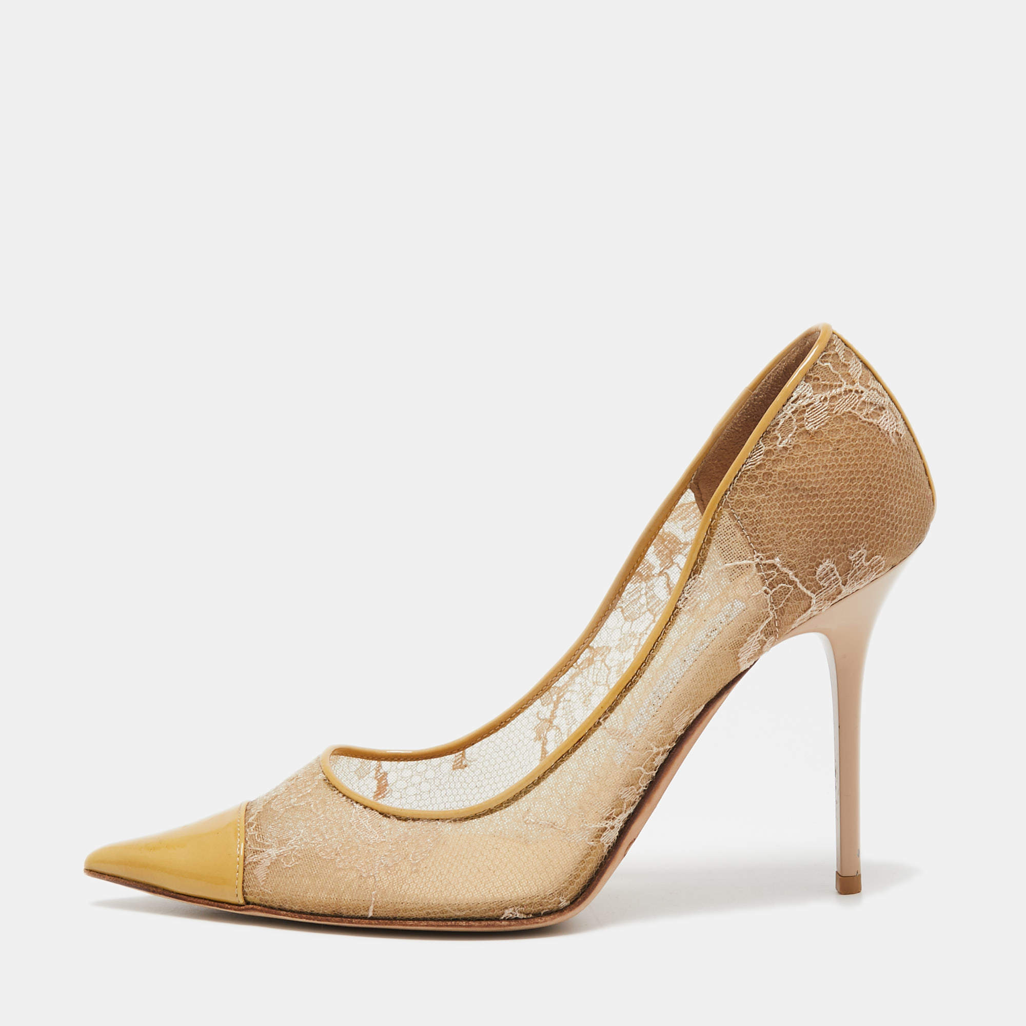 مملوكة مسبقًا Jimmy Choo Beige/Yellow Lace and Patent Leather Pointed Toe Pumps Size 37