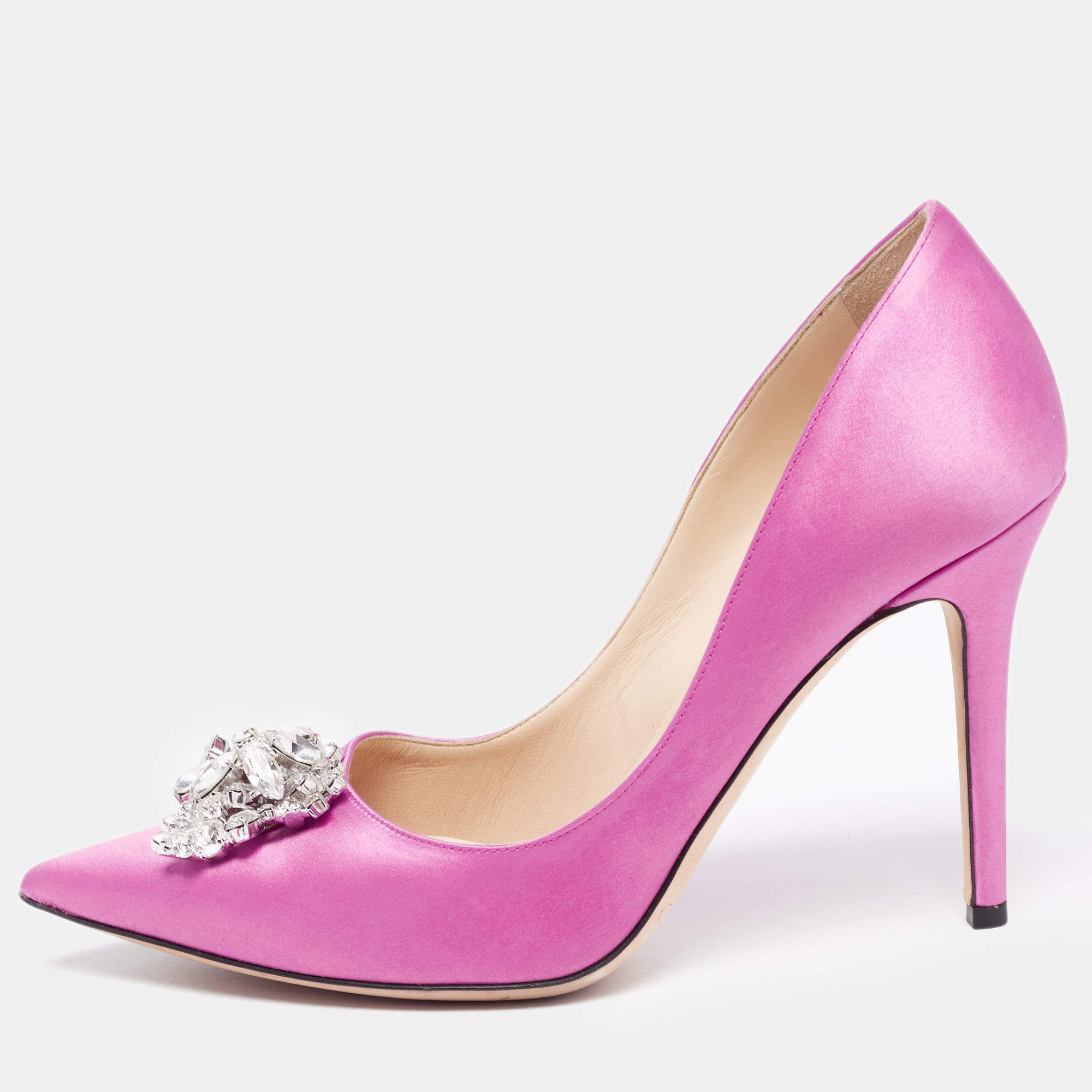 مملوكة مسبقًا Jimmy Choo Pink Satin Manda Crystal Embellished Pointed Toe Pumps Size 37.5