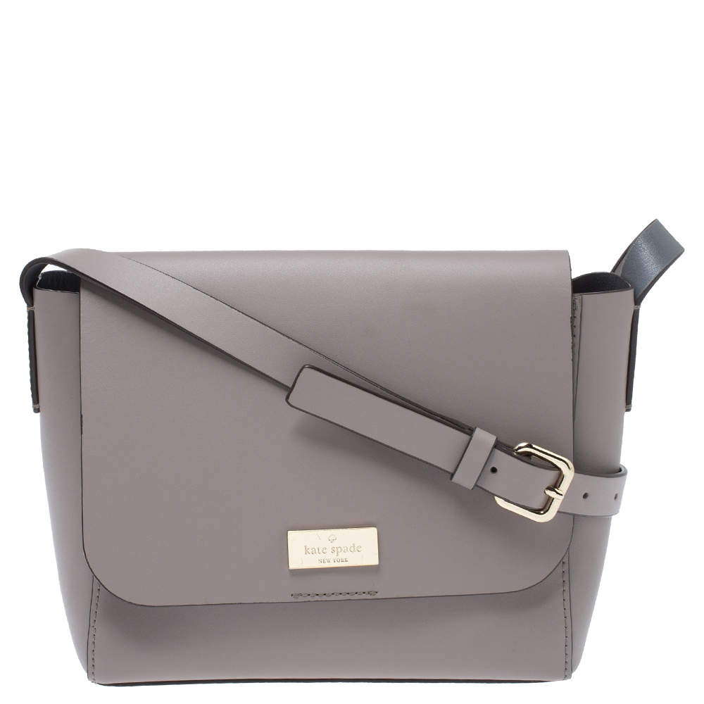 Pre Owned Kate Spade Pale Lilac Leather Logo Plague Flap Shoulder Bag