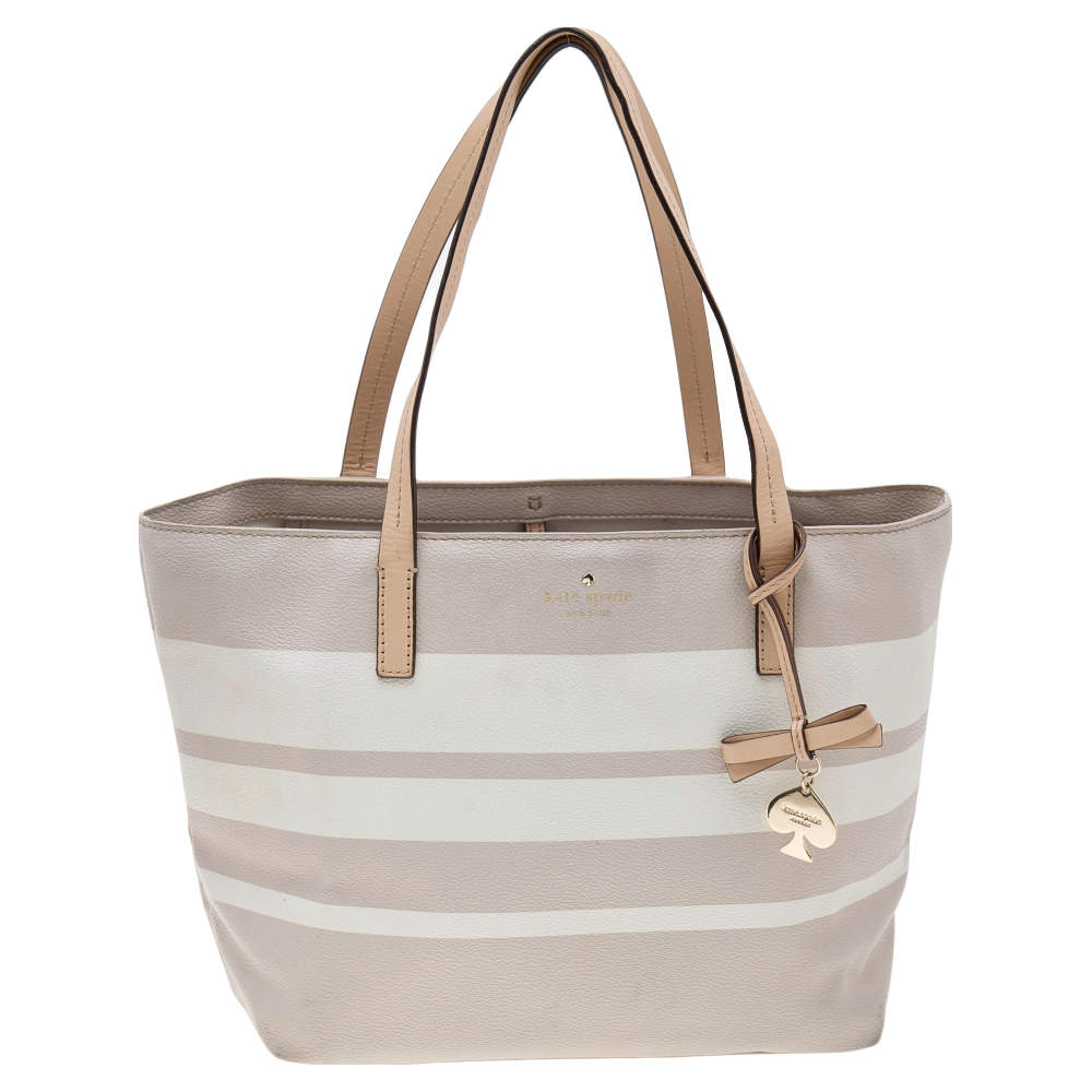 Pre Owned Kate Spade Grey/White PVC and Leather Striped Tote