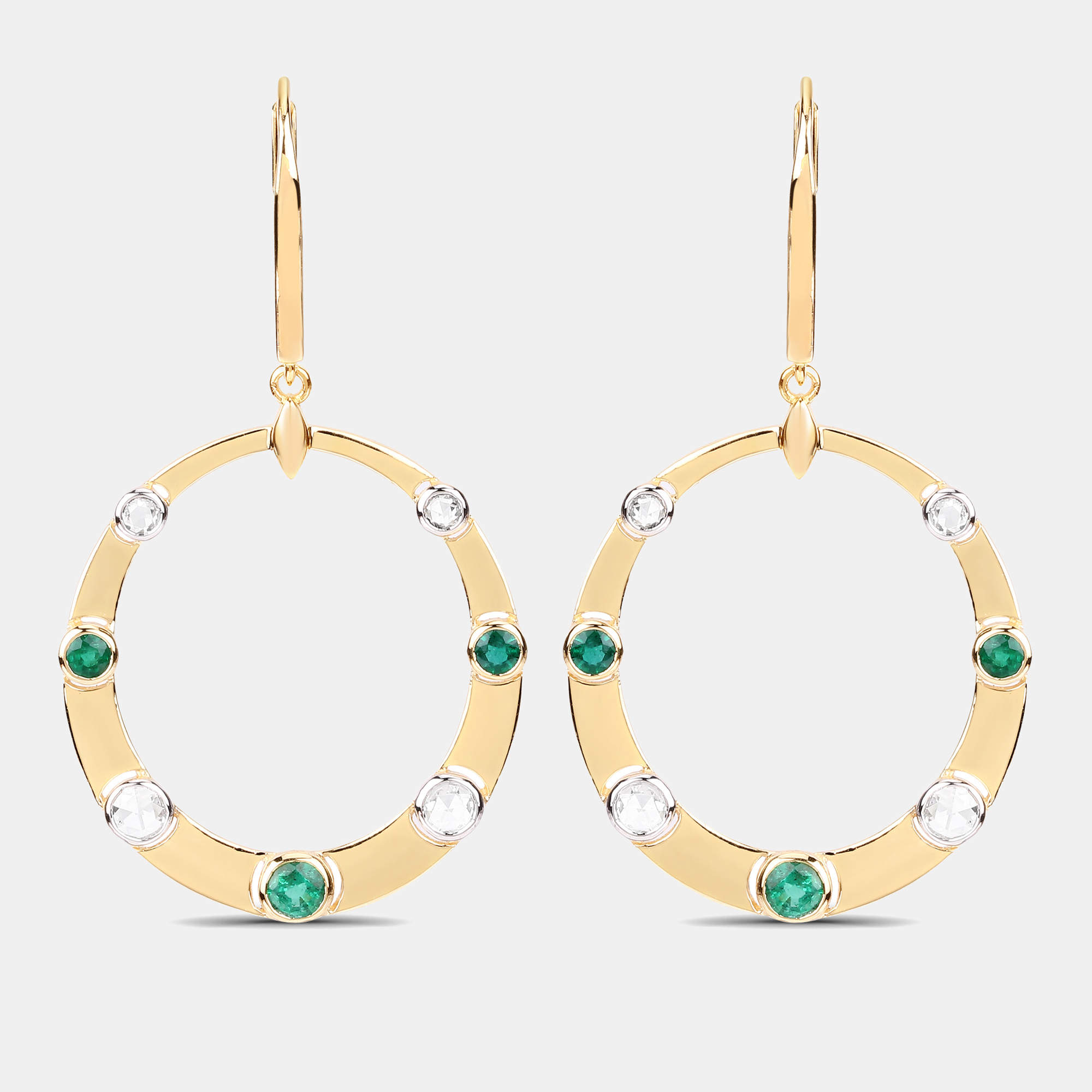 مملوكة مسبقًا 0.96 cts Emerald and Diamond 14K Yellow Gold Dangle Earrings