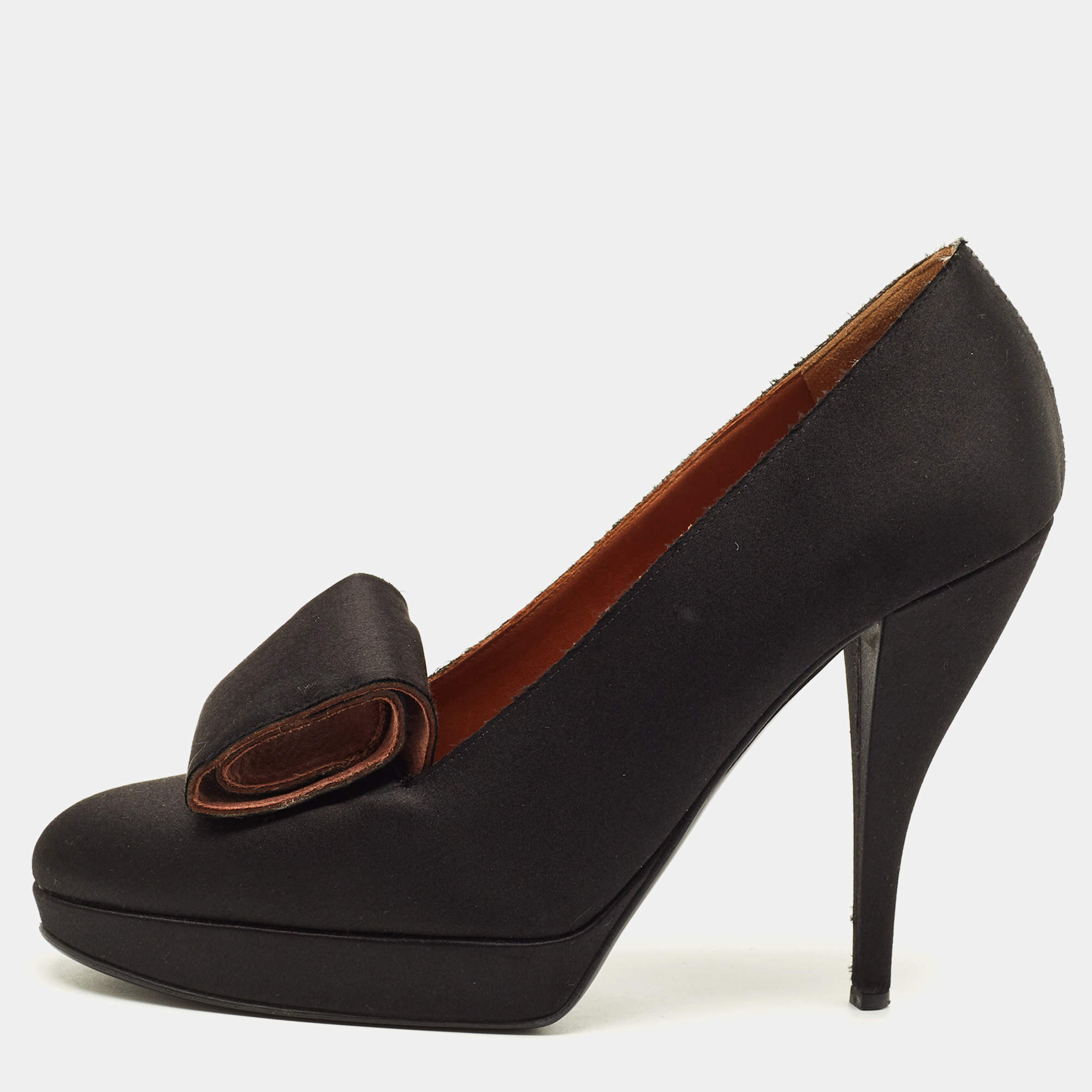 مملوكة مسبقًا Lanvin Size 38 Black Satin Platform Pumps