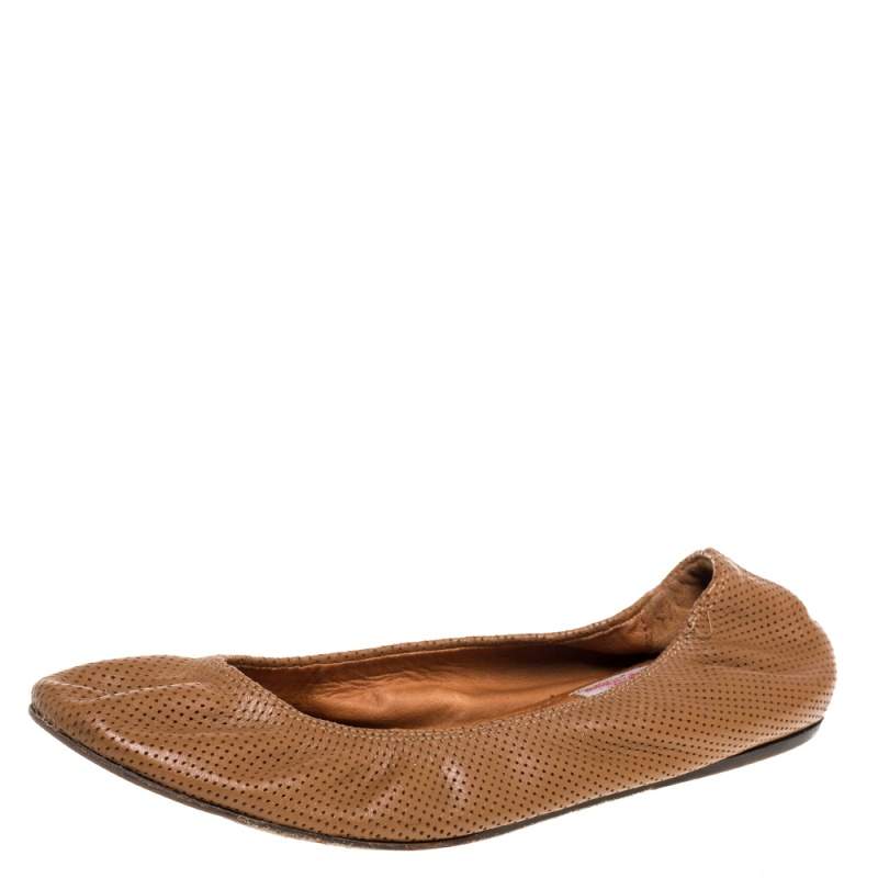 Pre Owned Lanvin Brown Perforated Leather Scrunch Ballet Flats Size 38