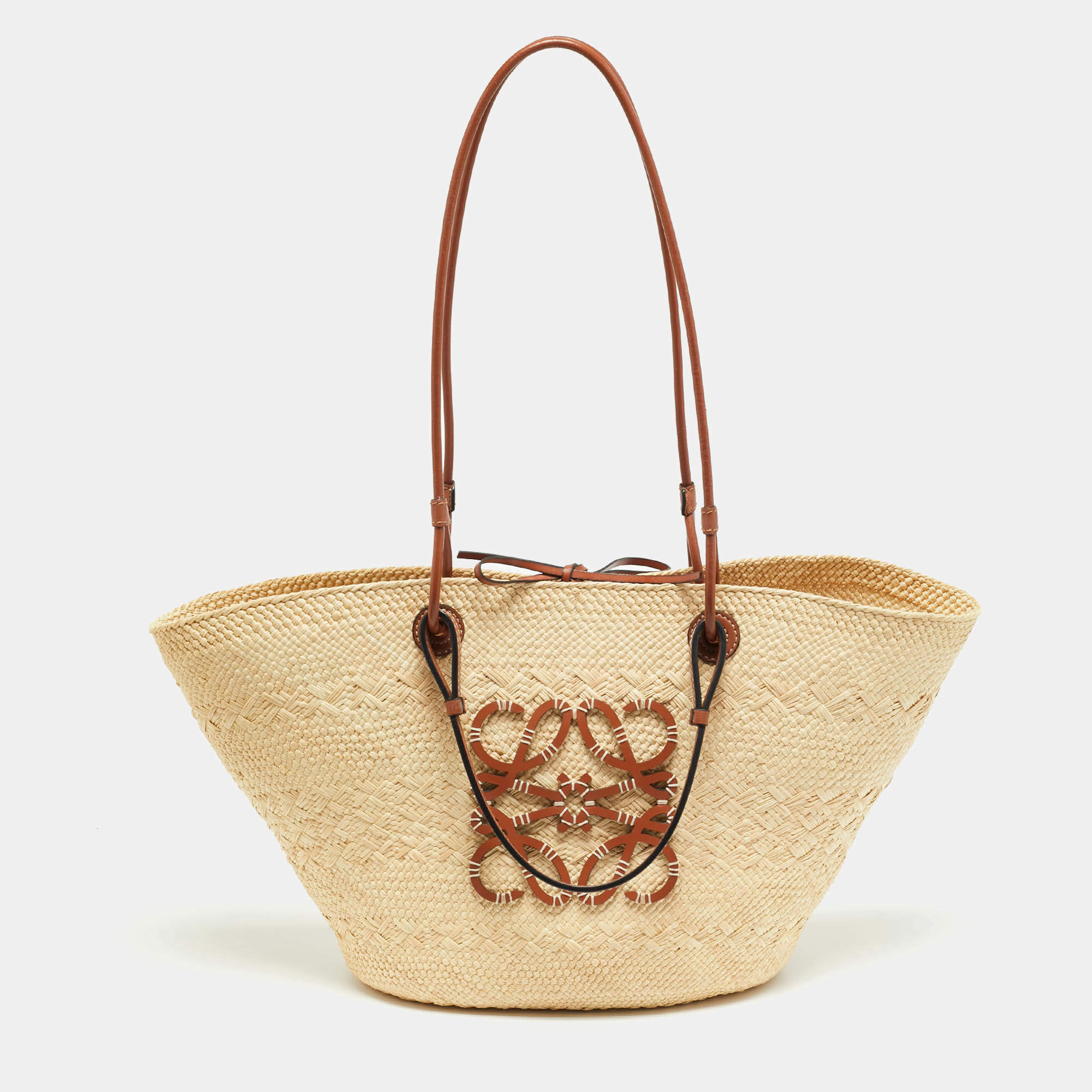 Pre Owned Loewe Anagram Medium Brown/Natural Iraca Palm Basket Tote