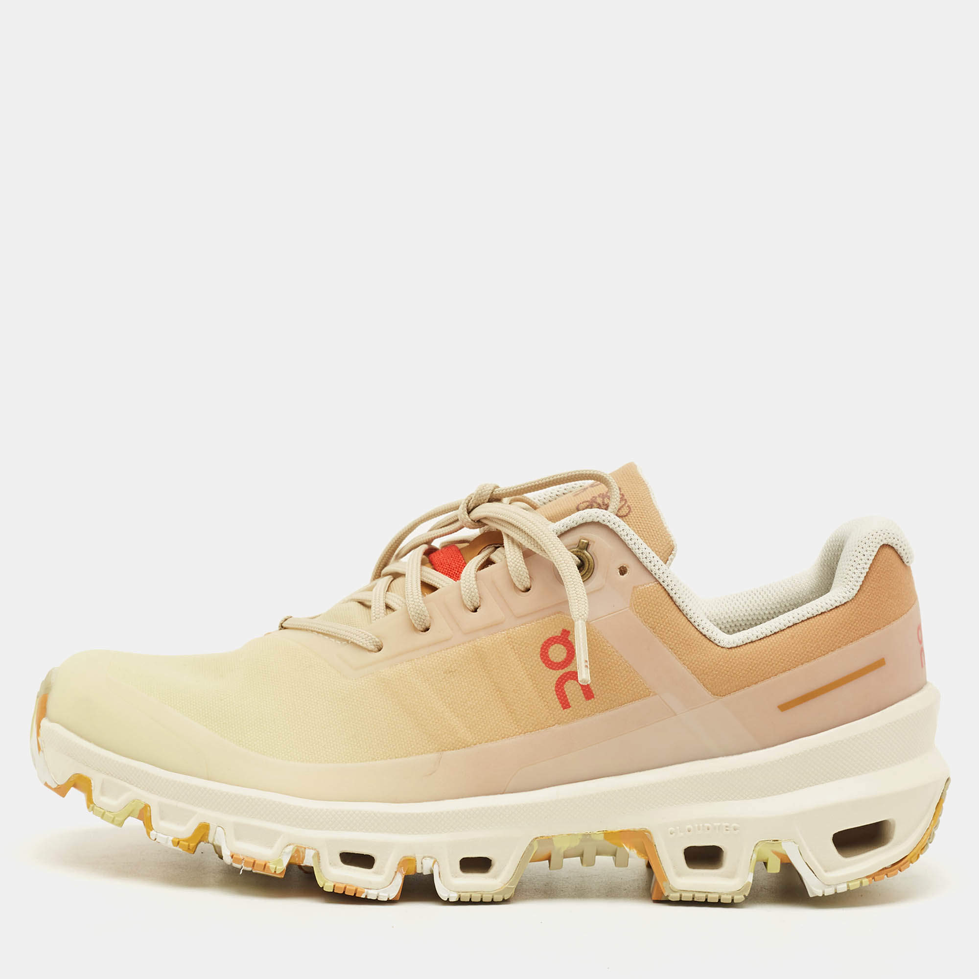 Pre Owned حذاء رياضي لووي x أون قماش أبيض Cloudventure بأربطة مقاس 37.5