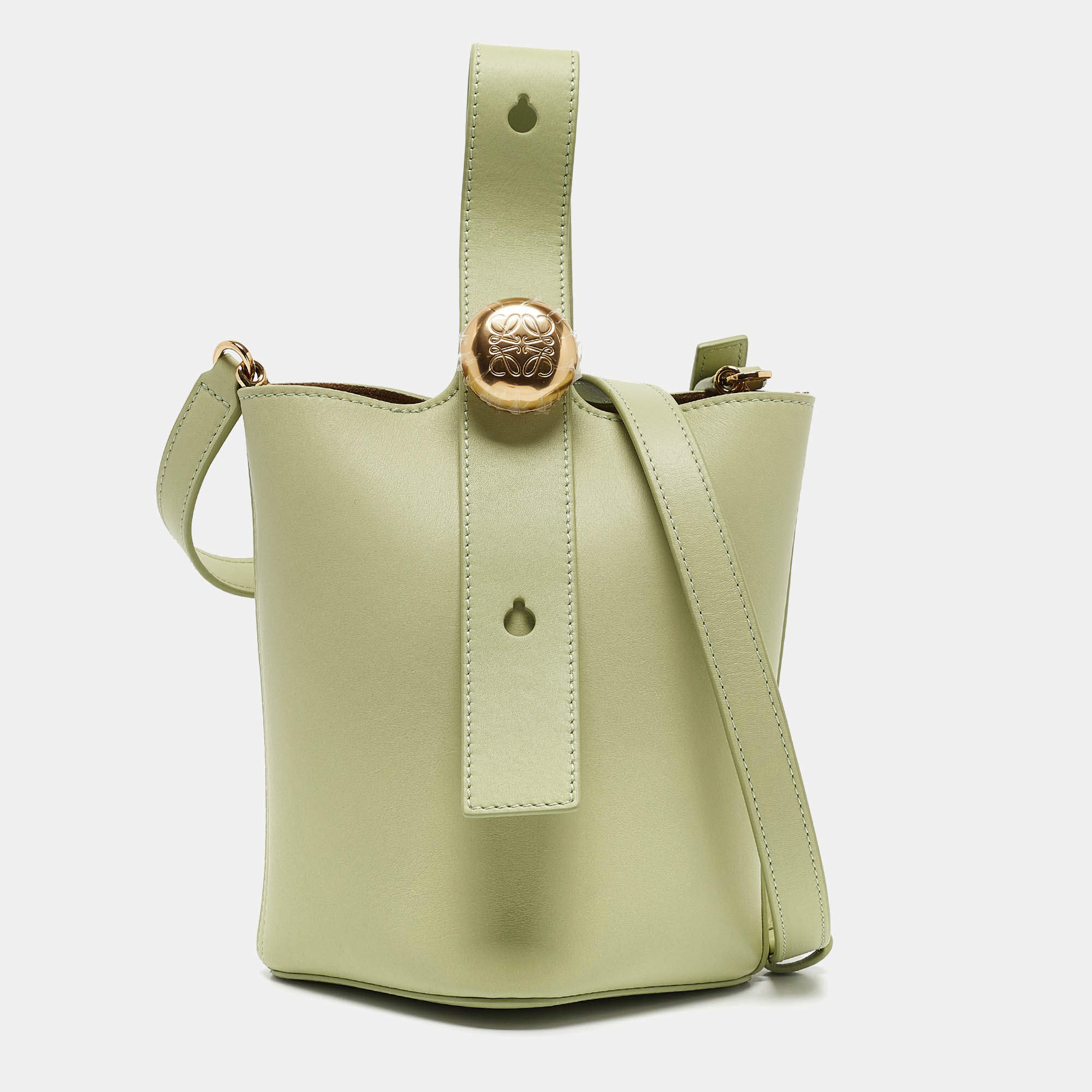 Pre Owned Loewe Light Green Leather Mini Pebble Bucket Bag