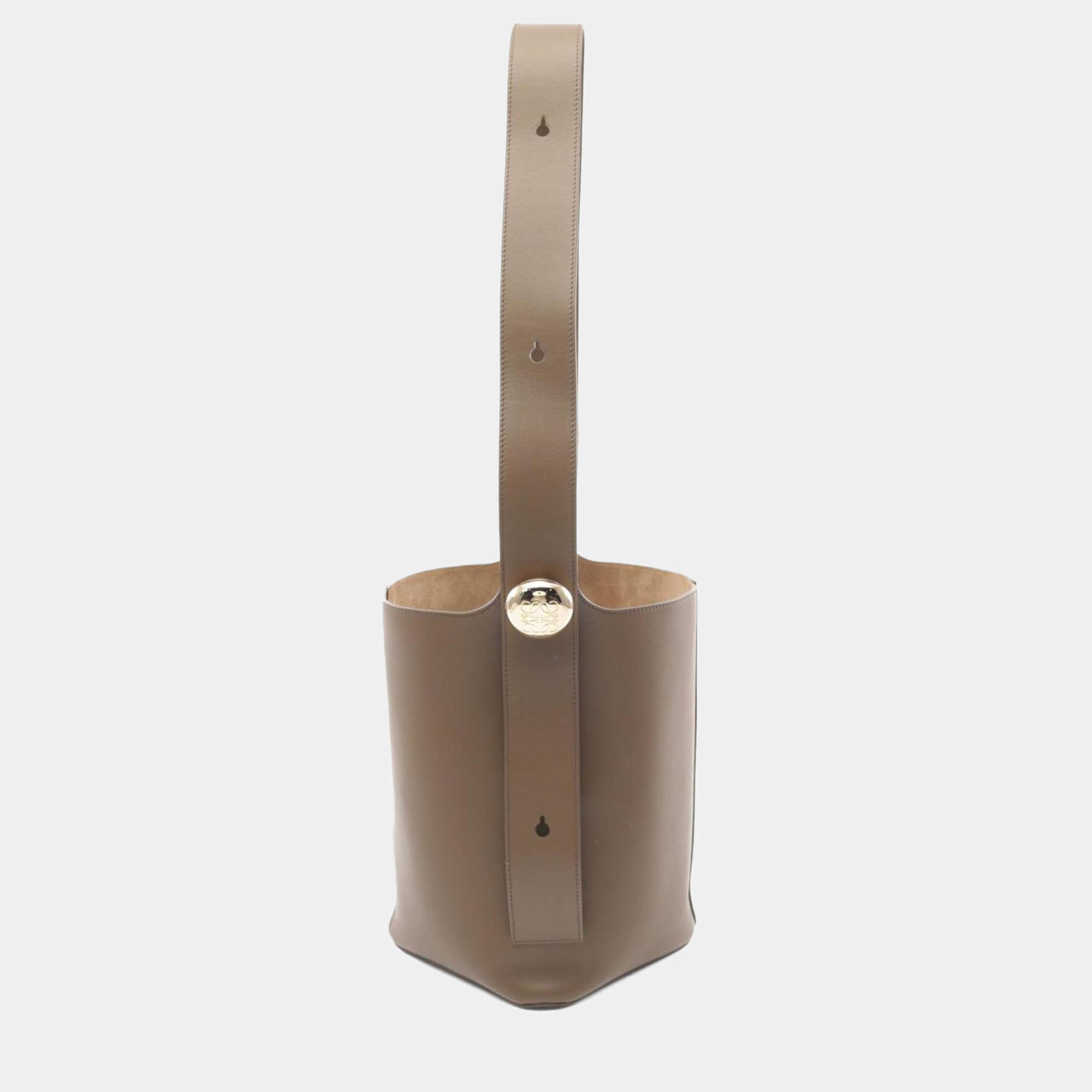 Loewe Pebble Medium Brown Leather Bucket Bag 