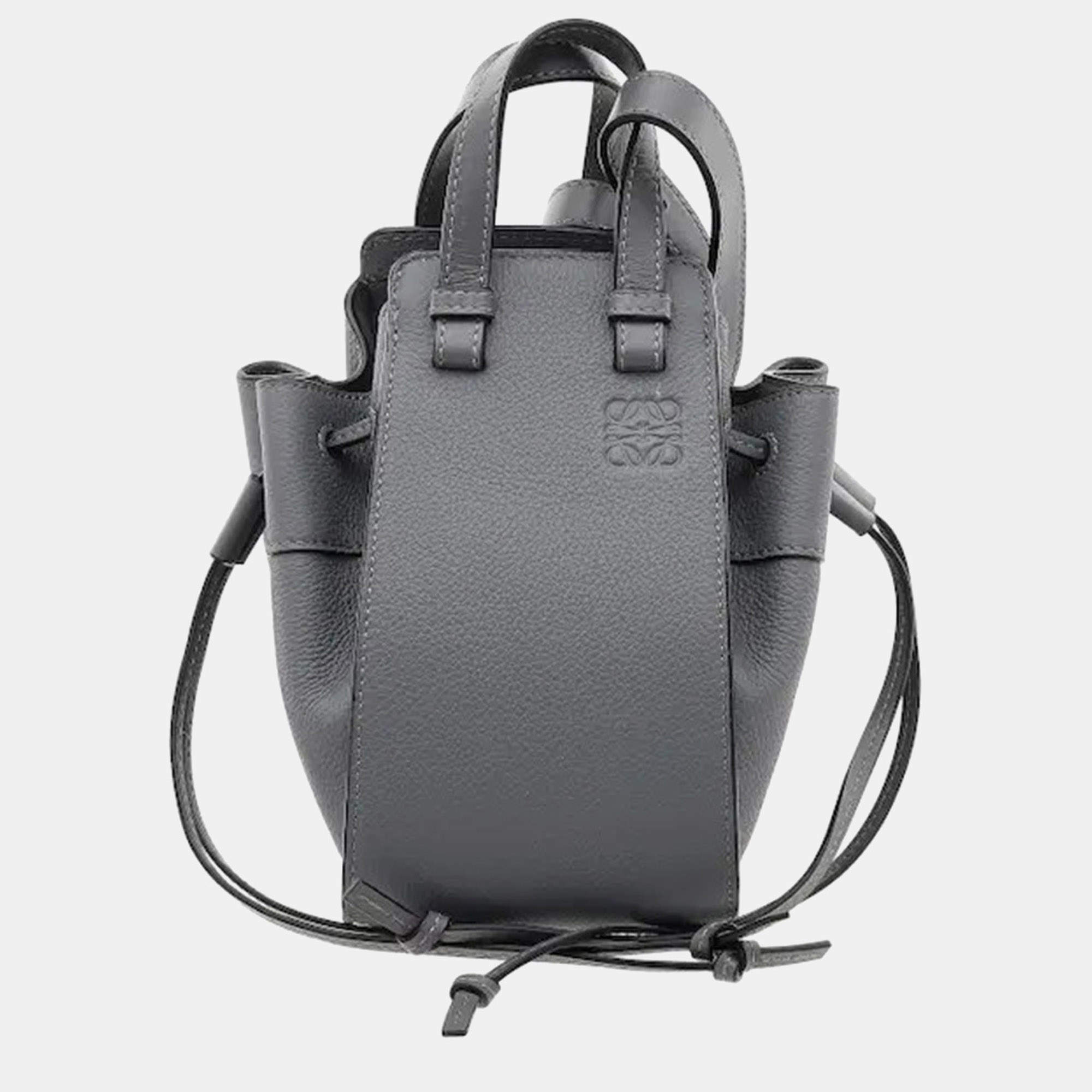 Pre Owned Loewe Hammock Mini Grey Grained Calfskin Leather Crossbody Bag