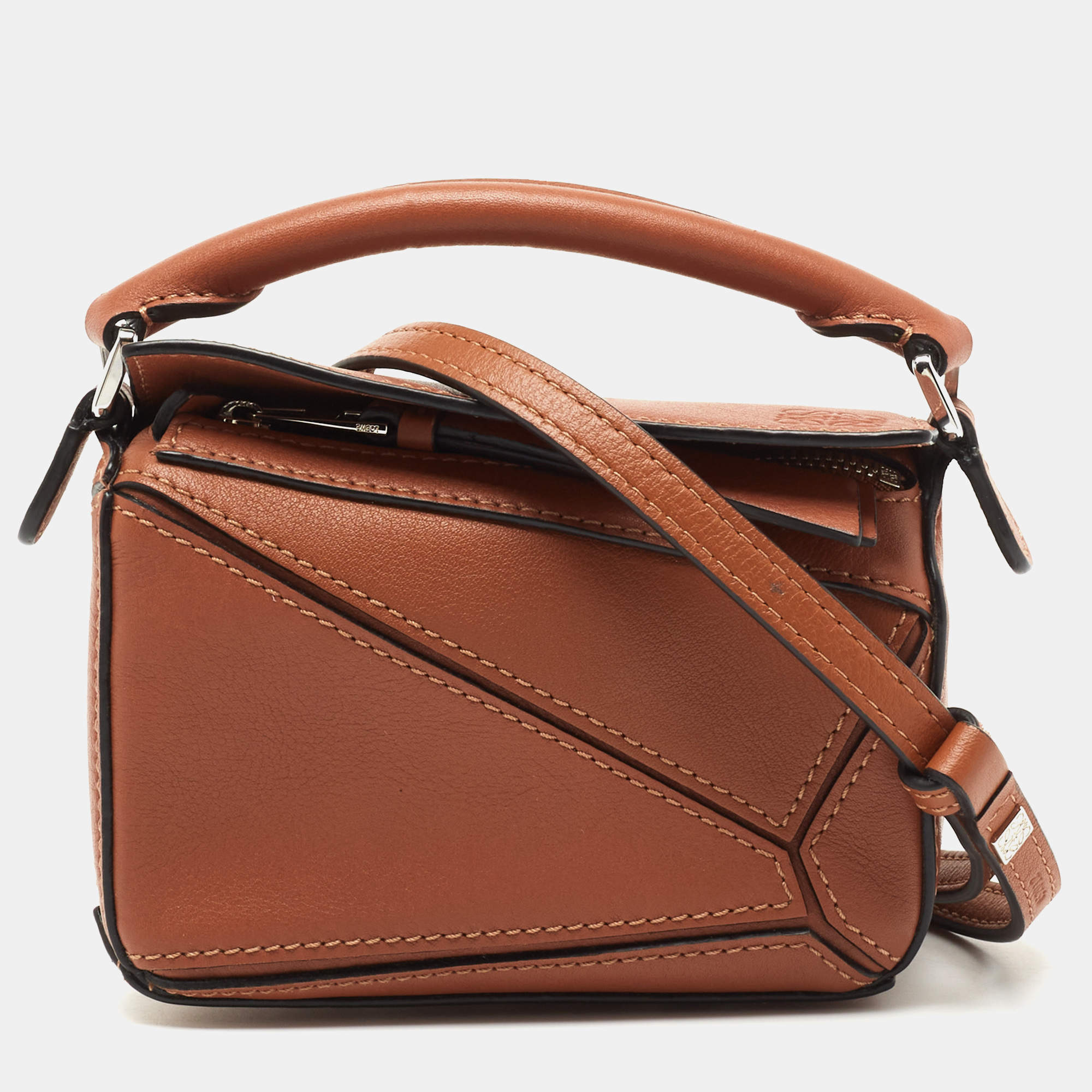 مملوكة مسبقًا Loewe Brown Leather Nano Puzzle Crossbody Bag