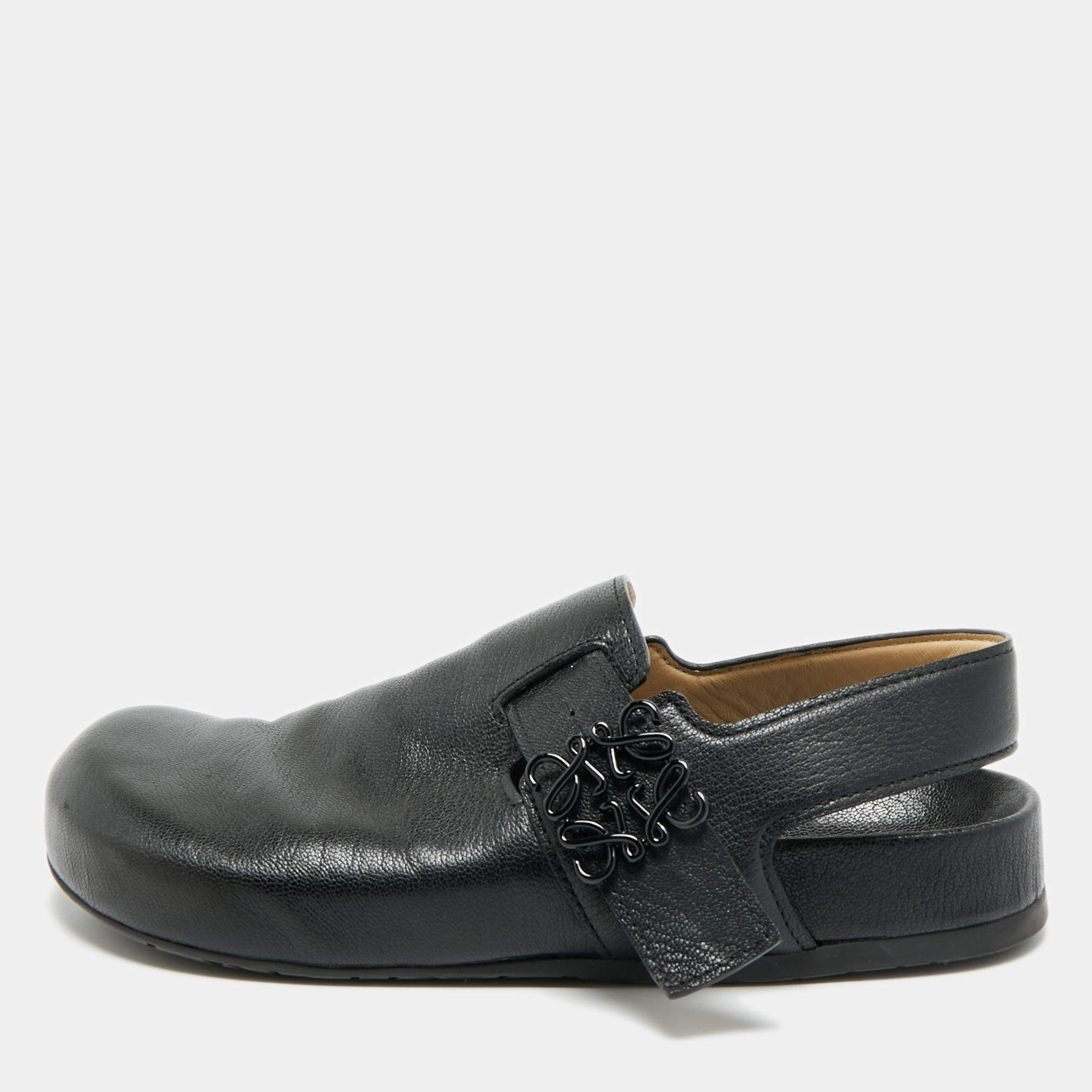 Pre Owned موديلات لويفي جلد أسود بكعب خلفي مقاس 40