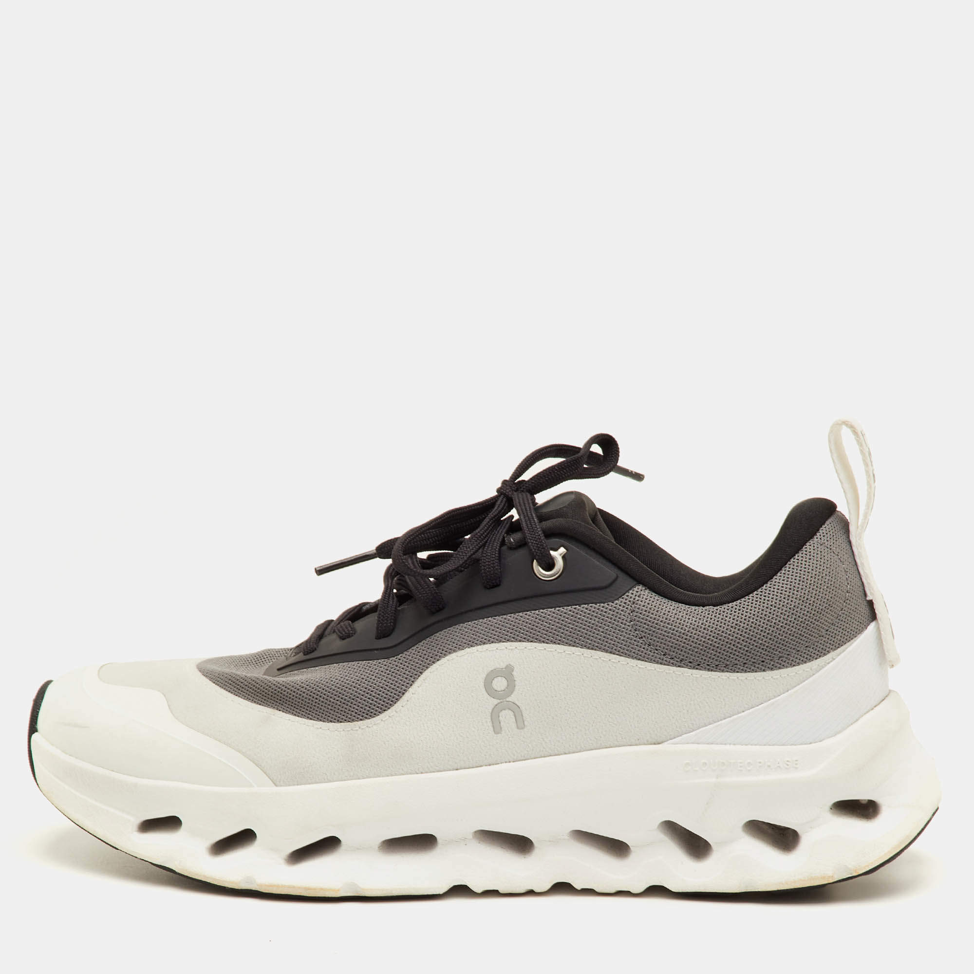 Pre Owned حذاء رياضي لووي اكس اون رانينج كلاودتيلت 2 قماش أسود / رمادي بأربطة مقاس 41