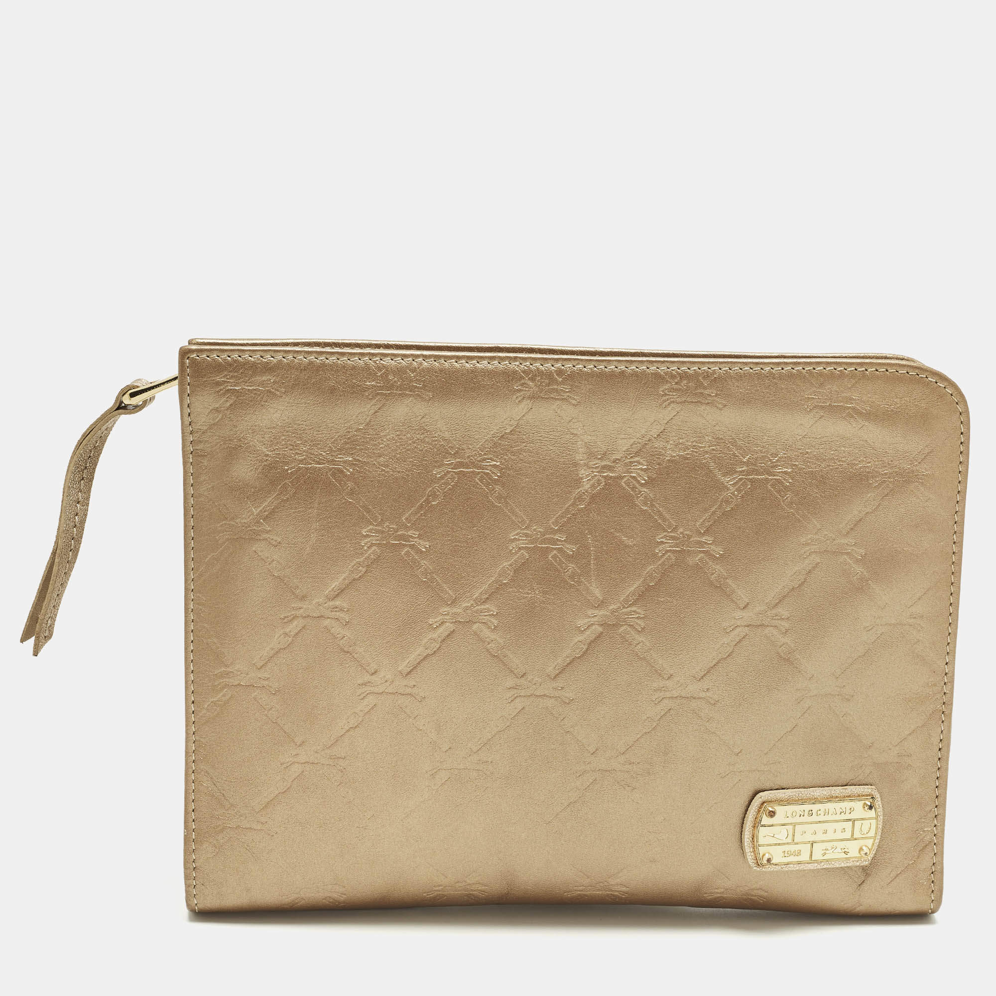 مملوكة مسبقًا Longchamp Beige Logo Quilted Leather Clutch