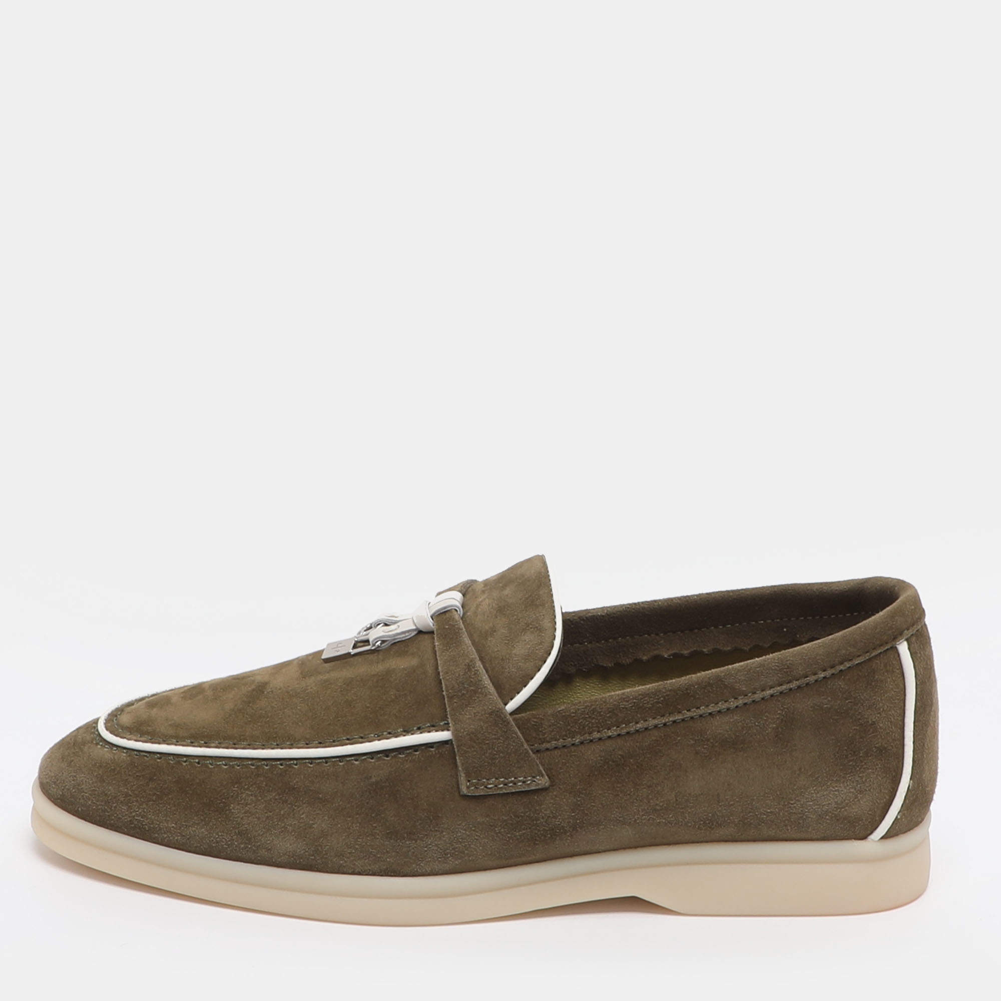 مملوكة مسبقًا Loro Piana Summer Charms Walk Size 36 Green Suede Loafers