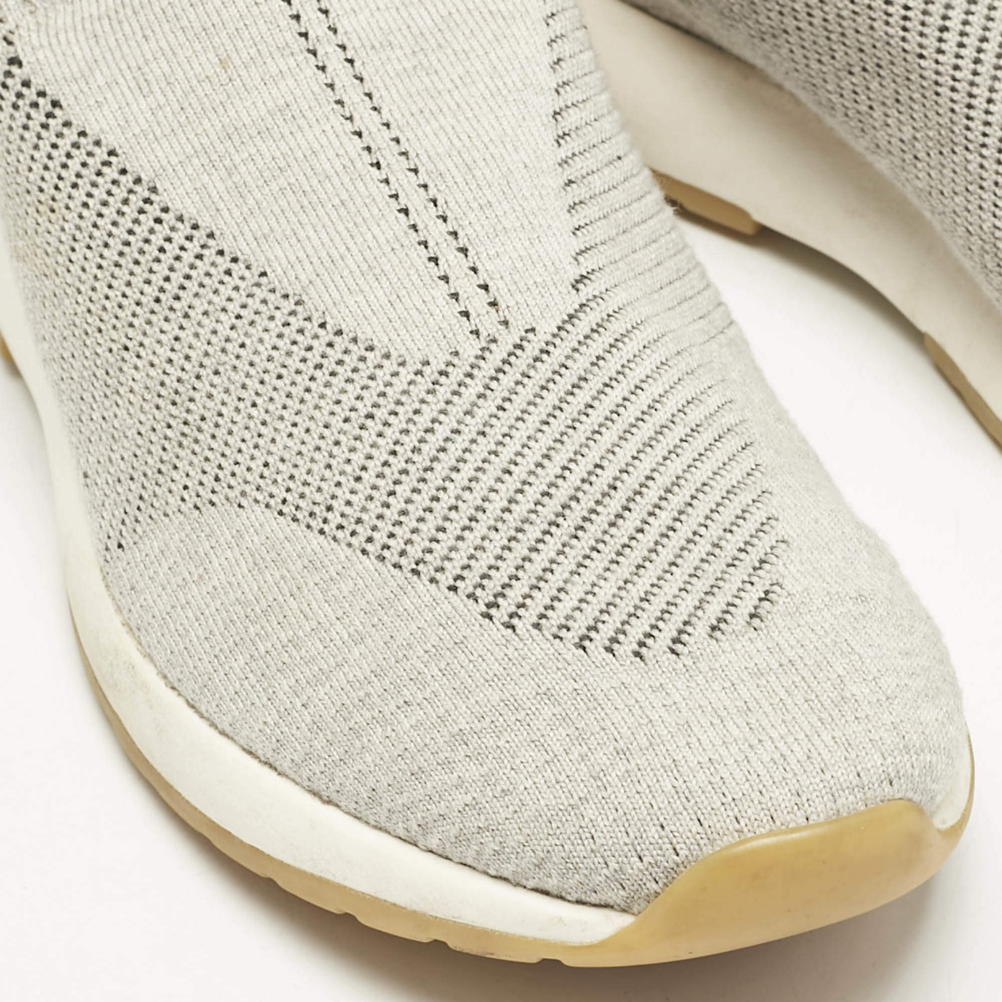 Pre Owned Loro Piana Off White/Grey Knit Fabric and Suede 360 Flexy Walker Sneakers Size 38
