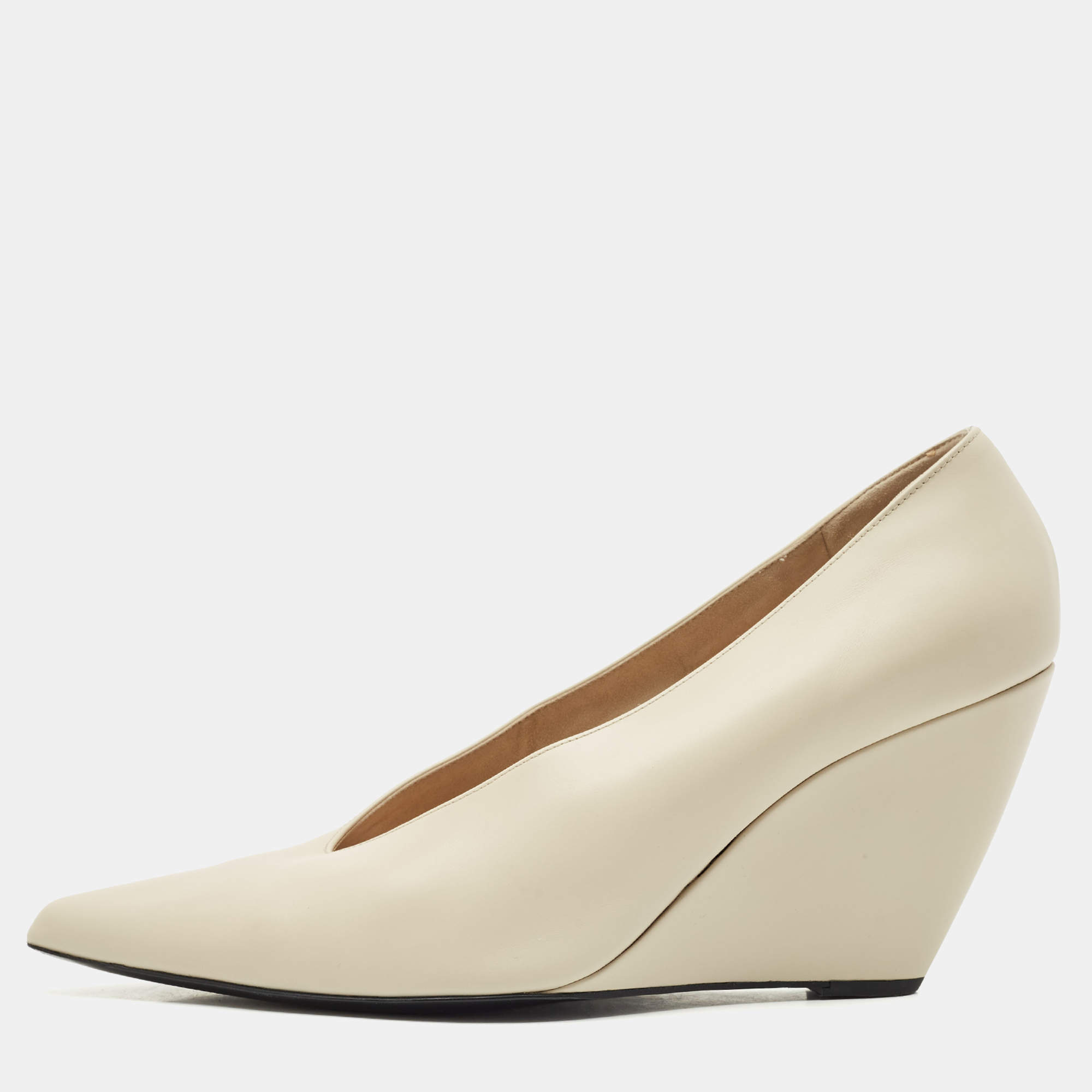 Pre Owned Loro Piana Cream Leather Wedge Pumps Size 41