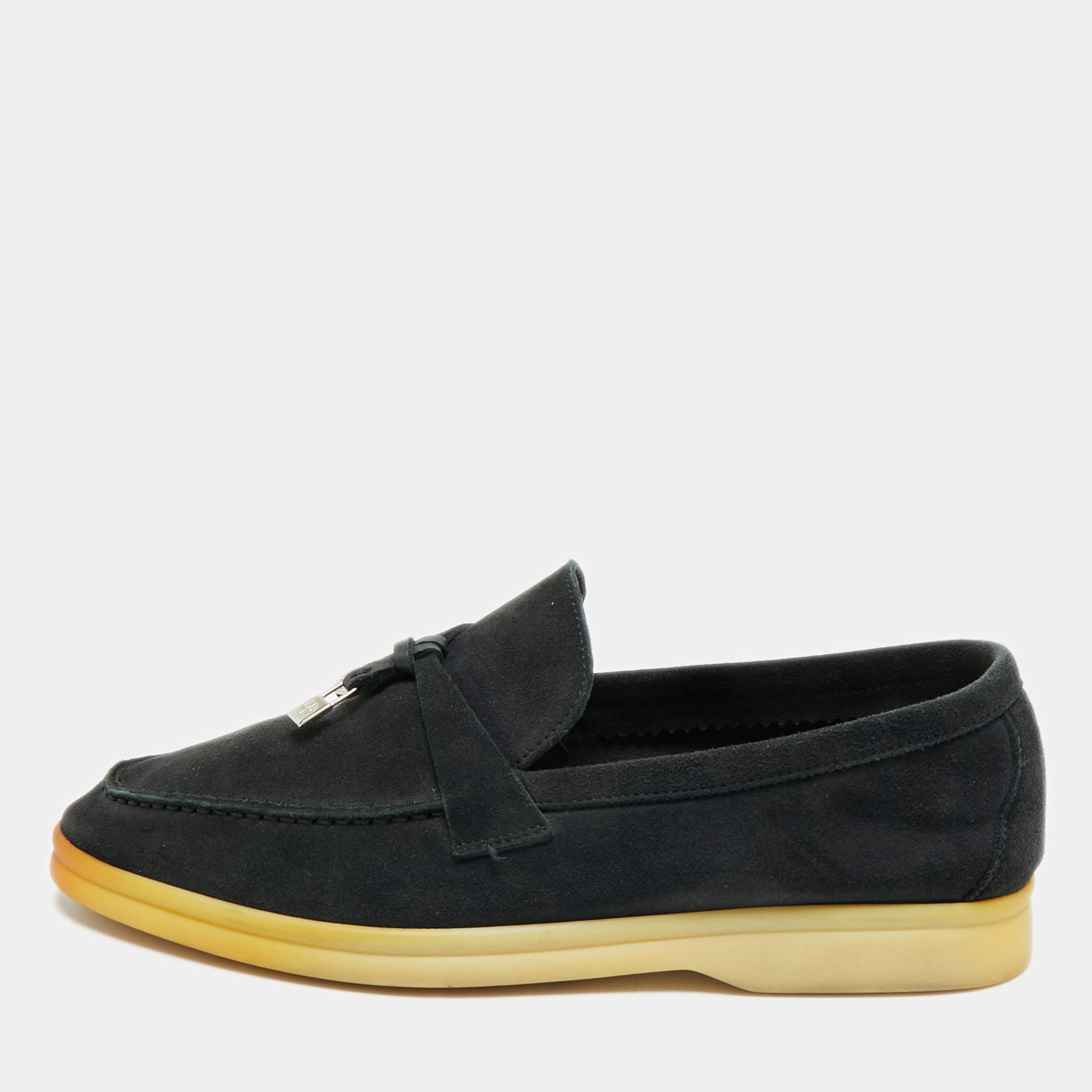 مملوكة مسبقًا Loro Piana Summer Charms Walk Size 37 Black Suede Loafers