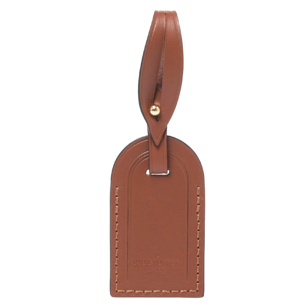 مملوكة مسبقًا بطاقة أسم حقيبة سفر لوي فيتون جلد بني فاتح