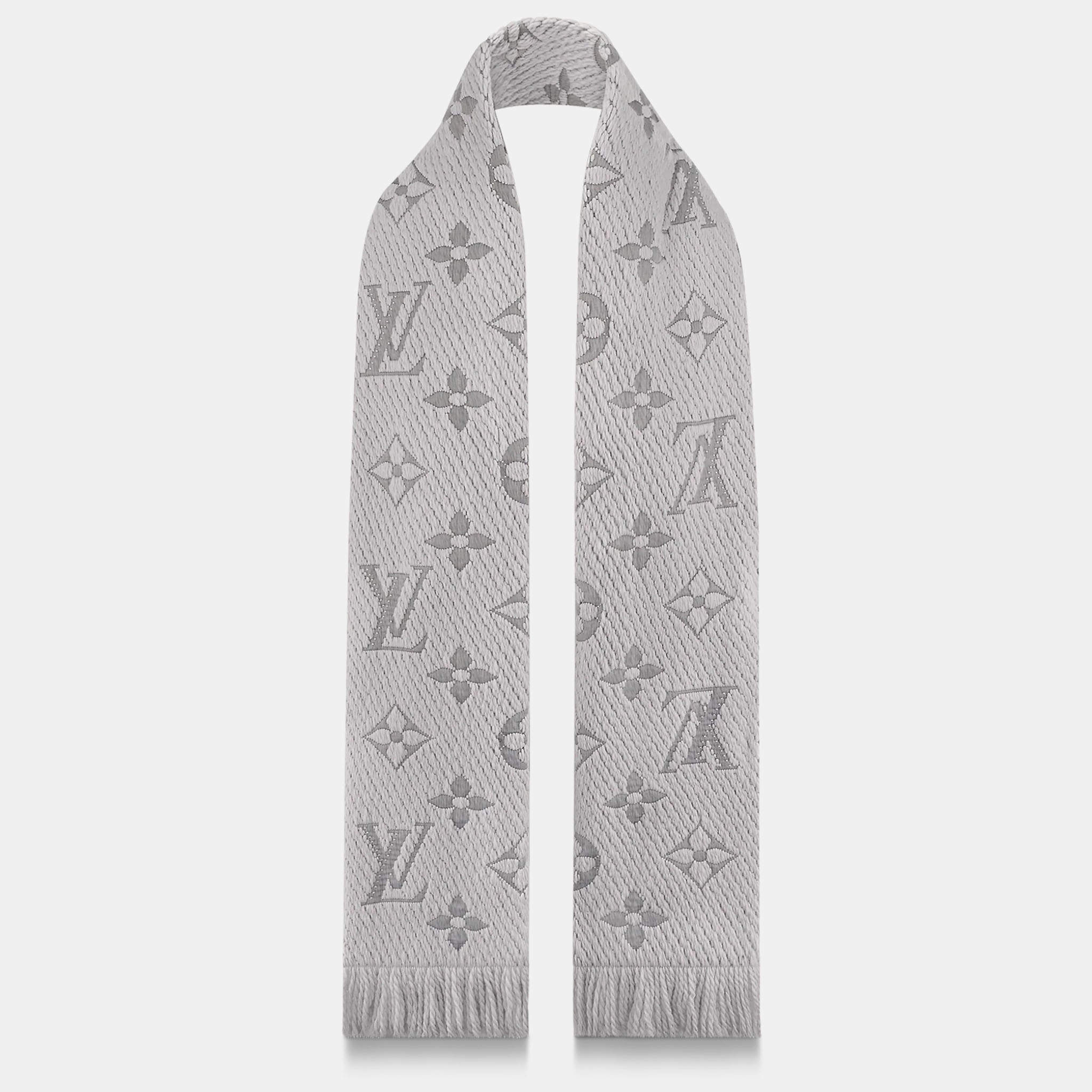 lv scarf grey