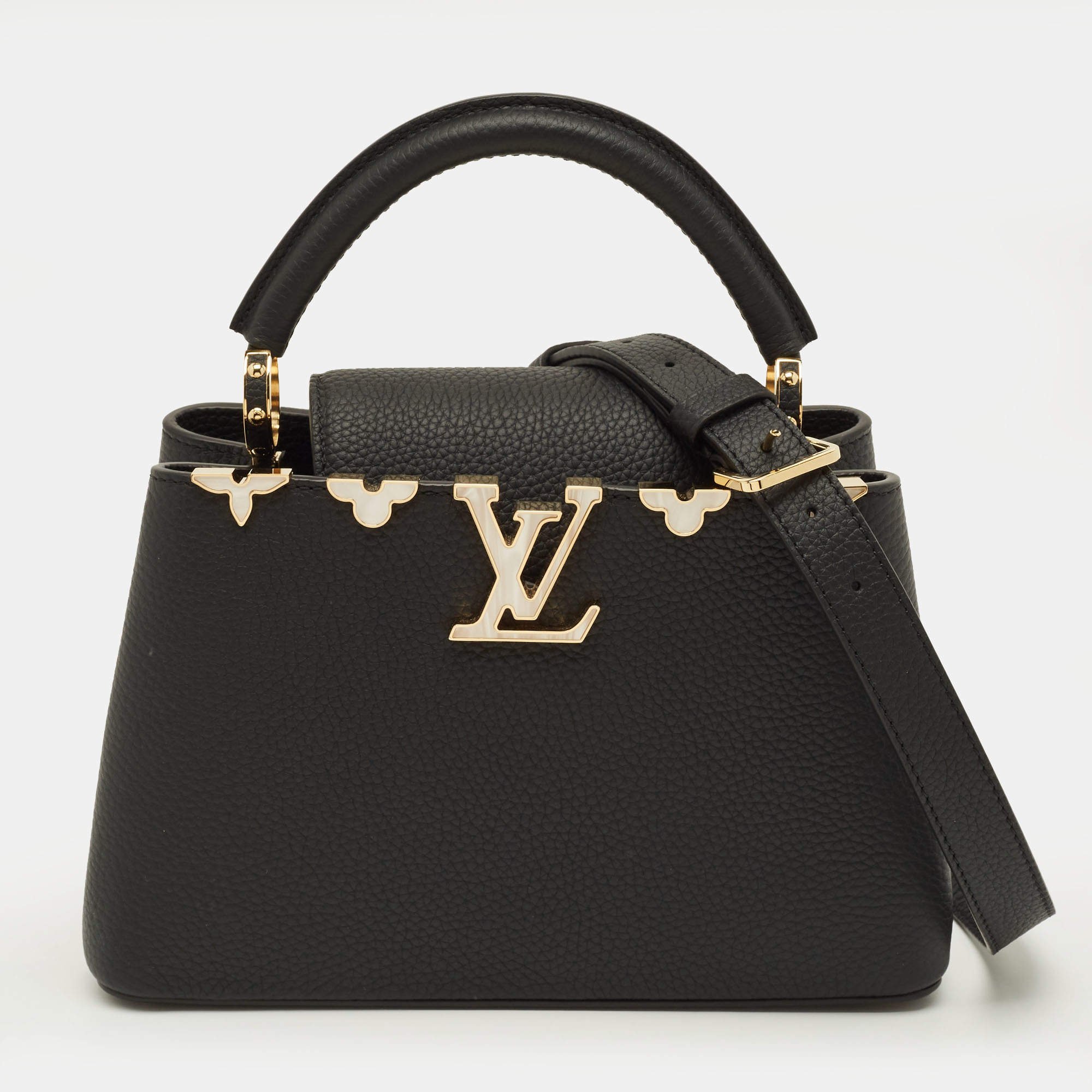 مملوكة مسبقًا Louis Vuitton Capucines BB Black Taurillon Leather Top Handle Bag