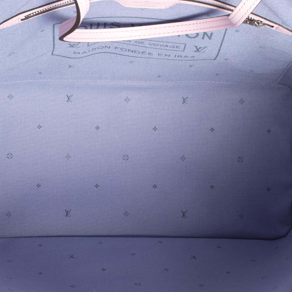 Shop Louis Vuitton 2022 SS Paisley Monogram Unisex Street Style Tie-dye A4  Leather Logo (M20554) by lufine