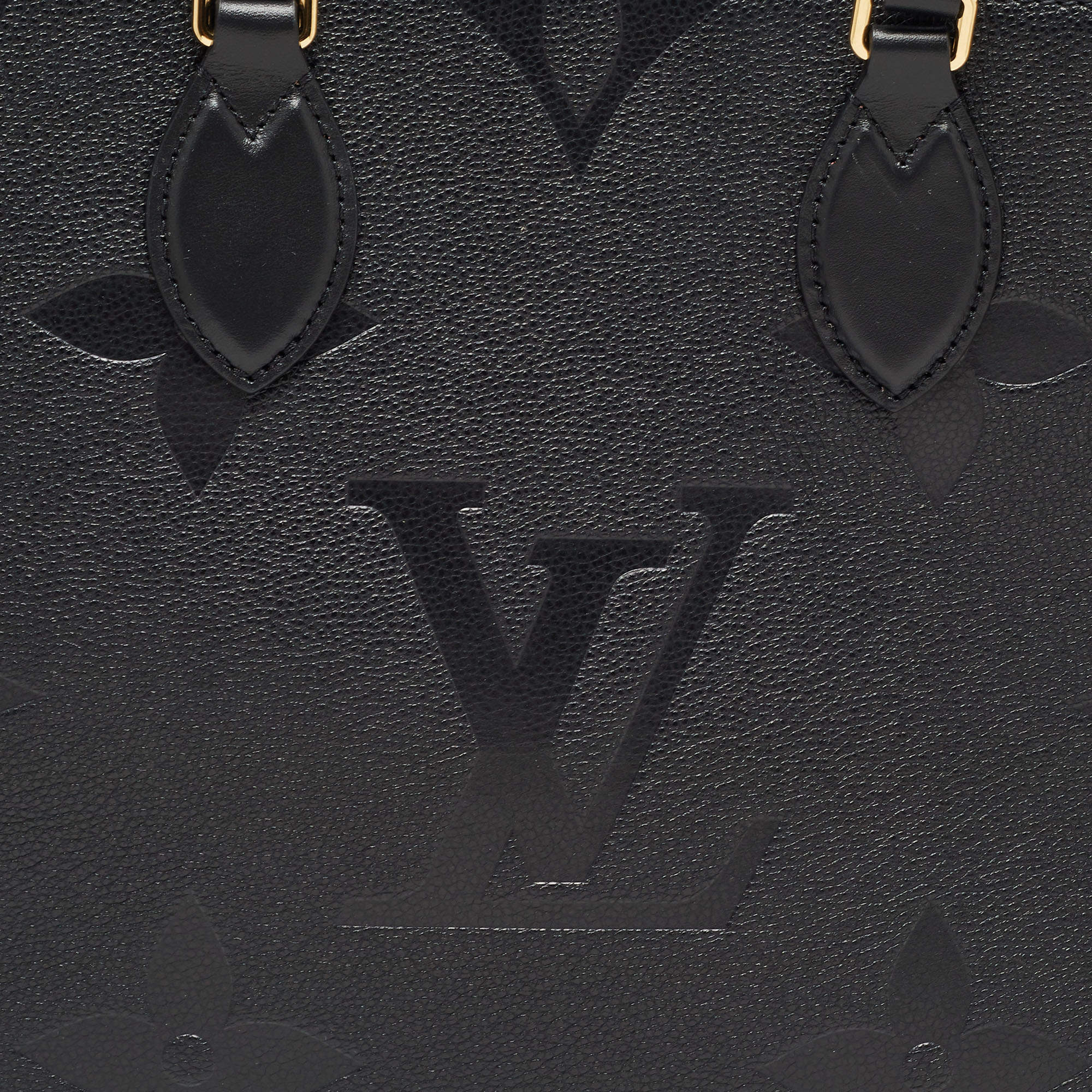 Louis Vuitton Black Giant Monogram Empreinte Leather Onthego MM Bag Louis  Vuitton