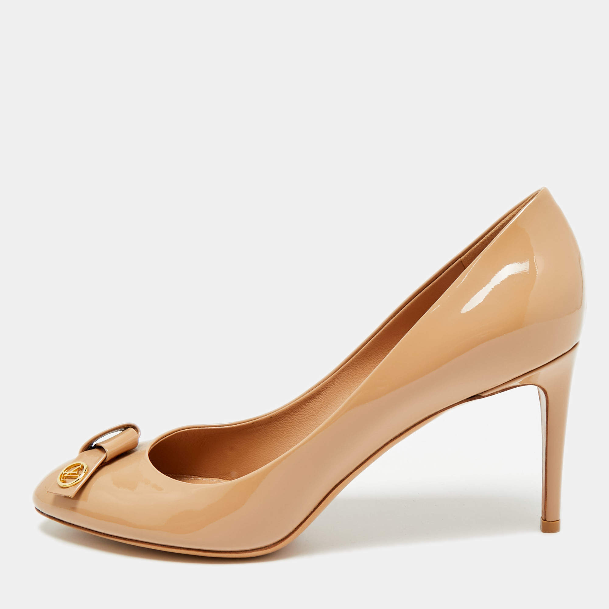 مملوكة مسبقًا Louis Vuitton Fiance Size 41 Beige Patent Leather Pumps