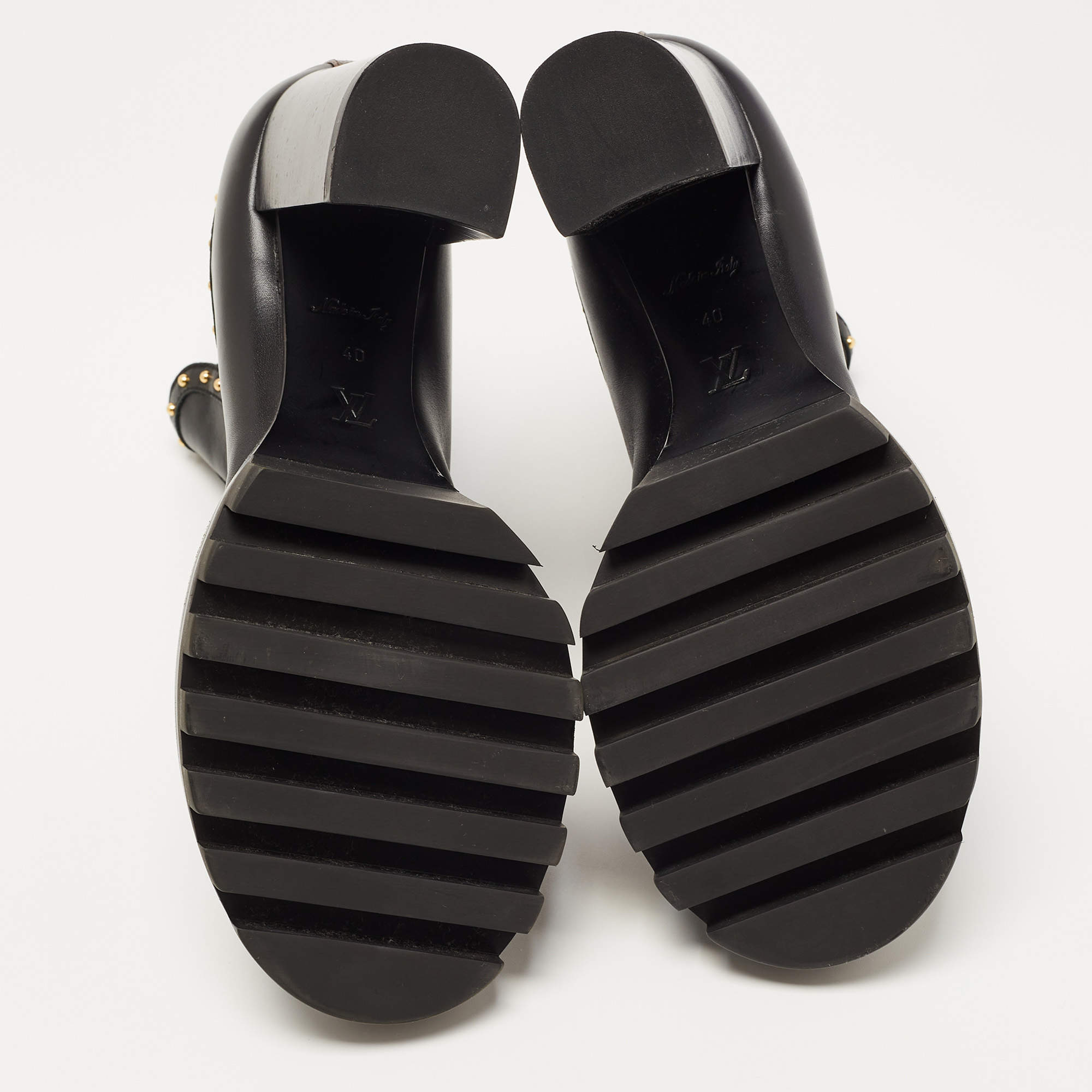 Louis Vuitton Womens Chelsea Boot Black EU 40 / UK 7 – Luxe Collective