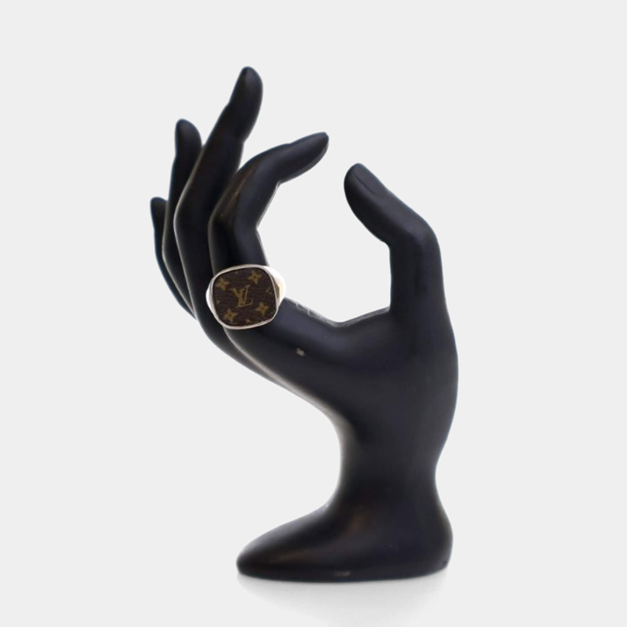 Pre Owned Lous Vuitton Monogram Ring Sz M