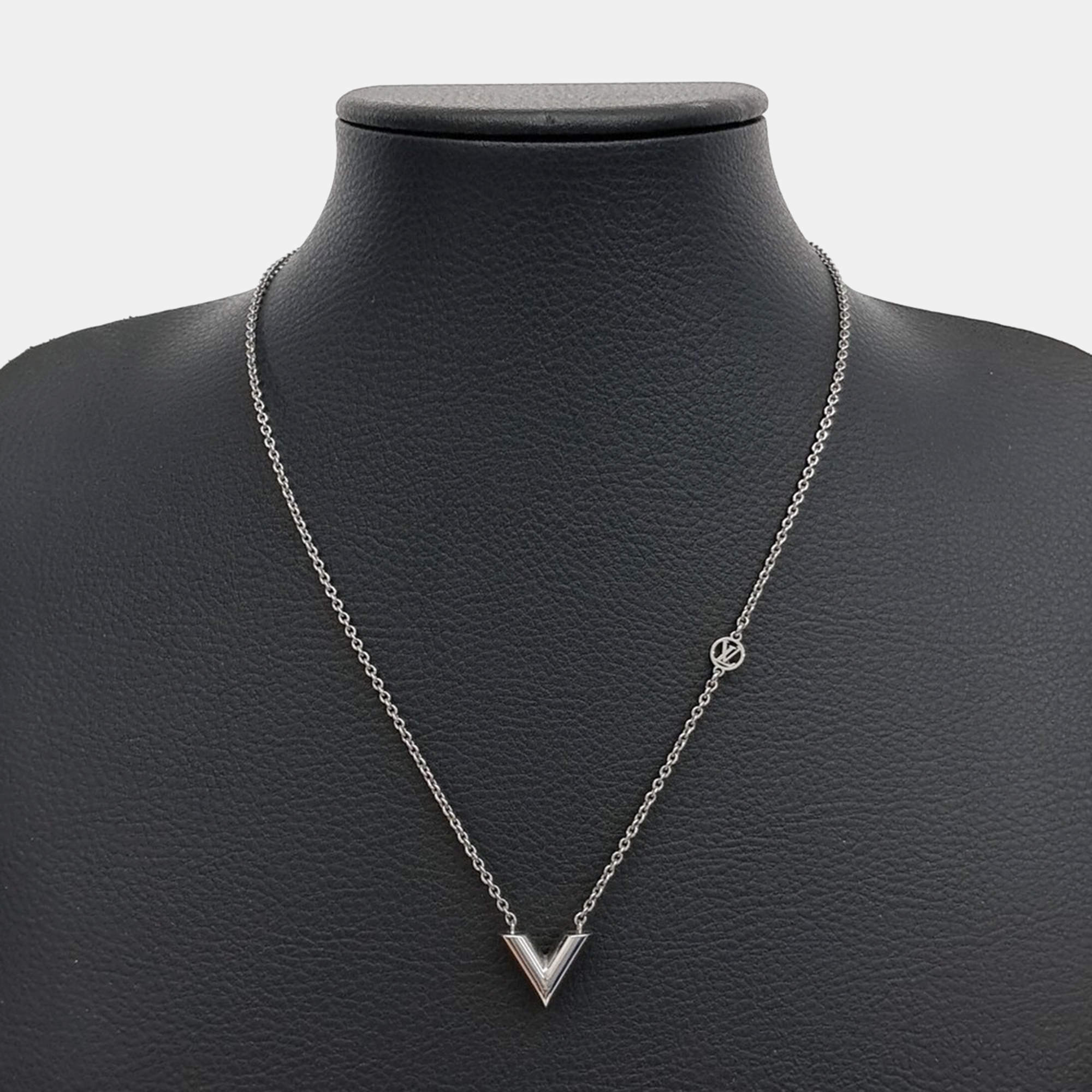 Pre Owned Louis Vuitton Silver Essential V Supple Necklace
