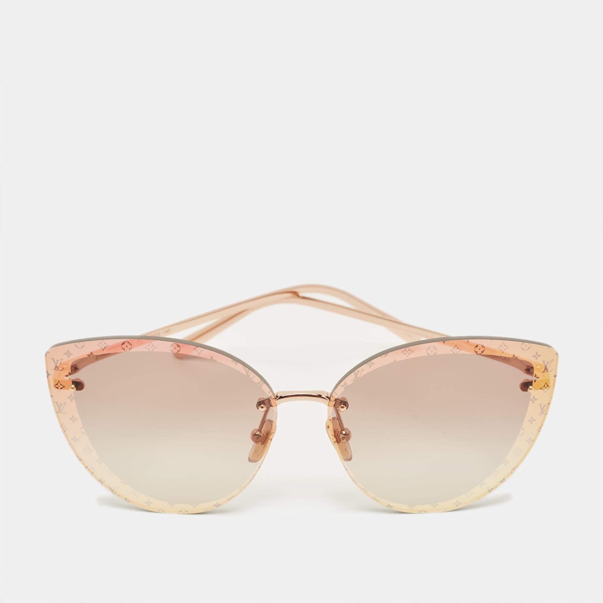 مملوكة مسبقًا Louis Vuitton Gold Mirrored Z1944U LV Halo Cat Eye Sunglasses  