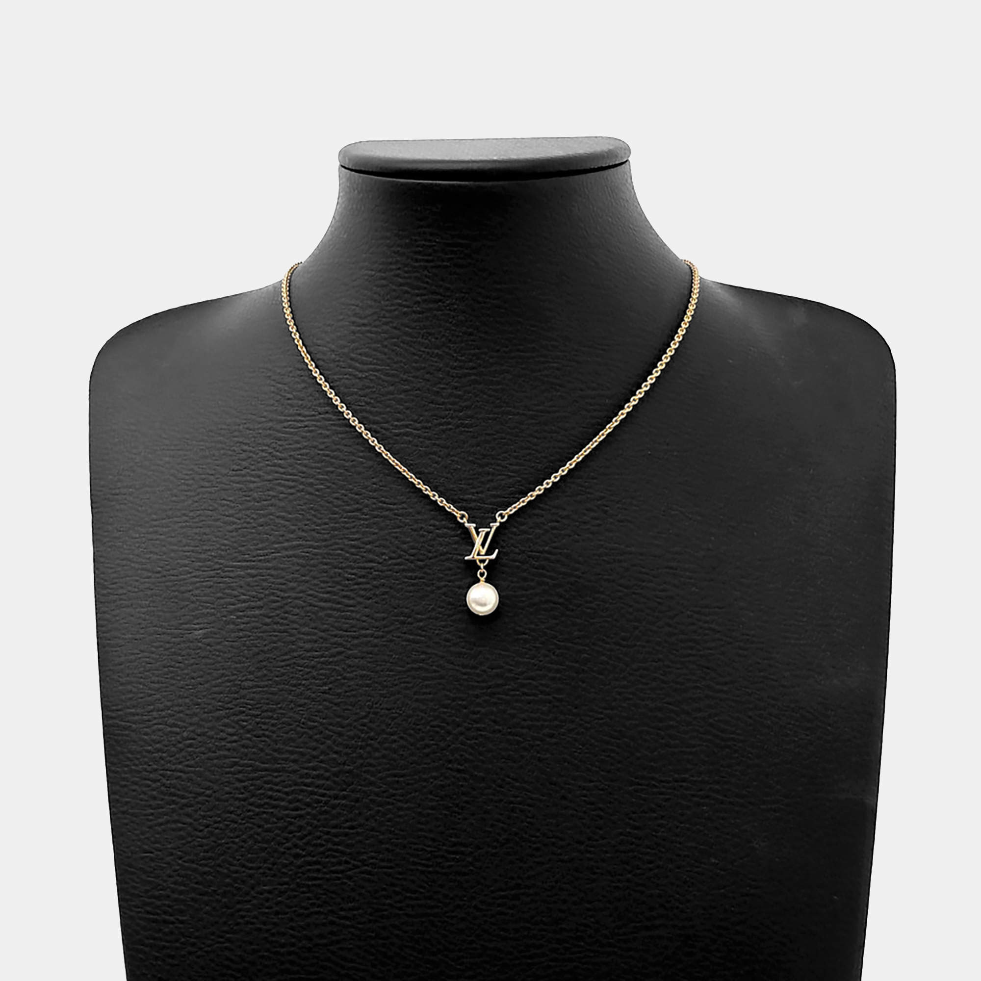 مملوكة مسبقًا Louis Vuitton LV Iconic Luisa Necklace