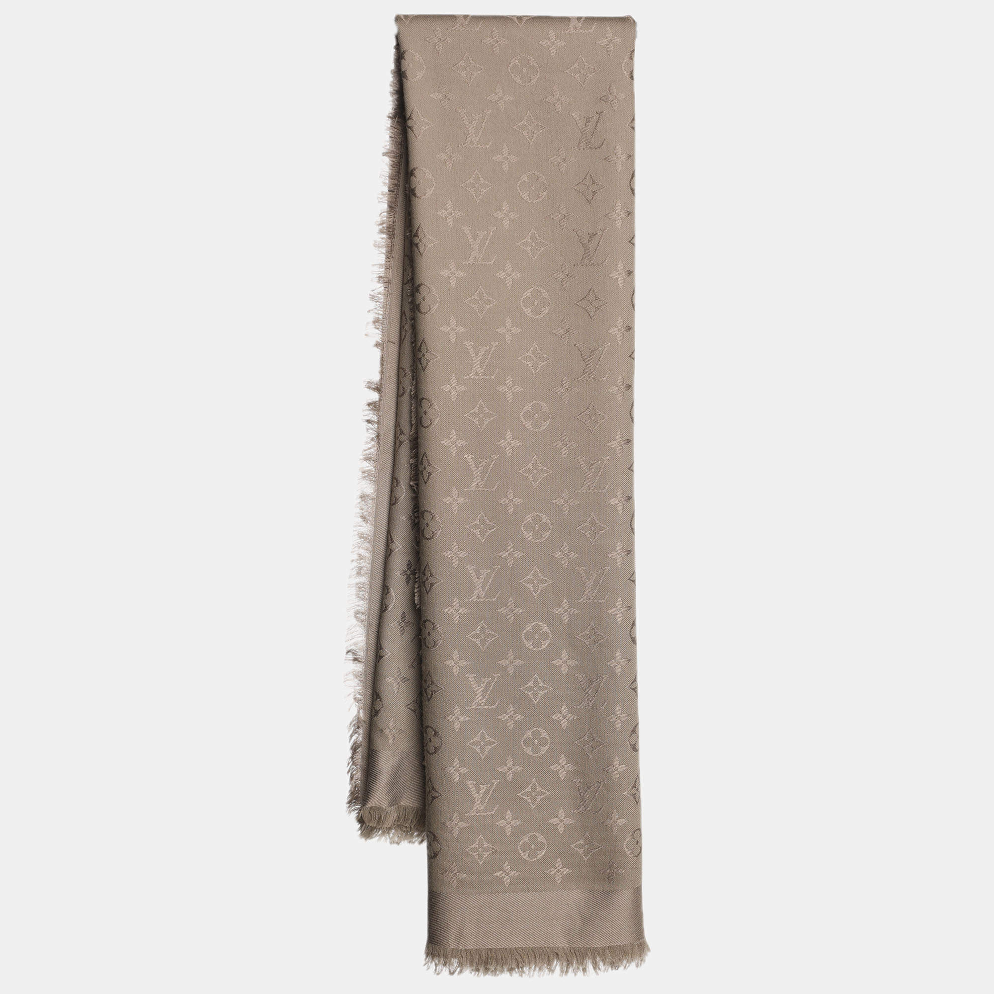 مملوكة مسبقًا Louis Vuitton Beige Silk and Wool Logomania Shine Scarf
