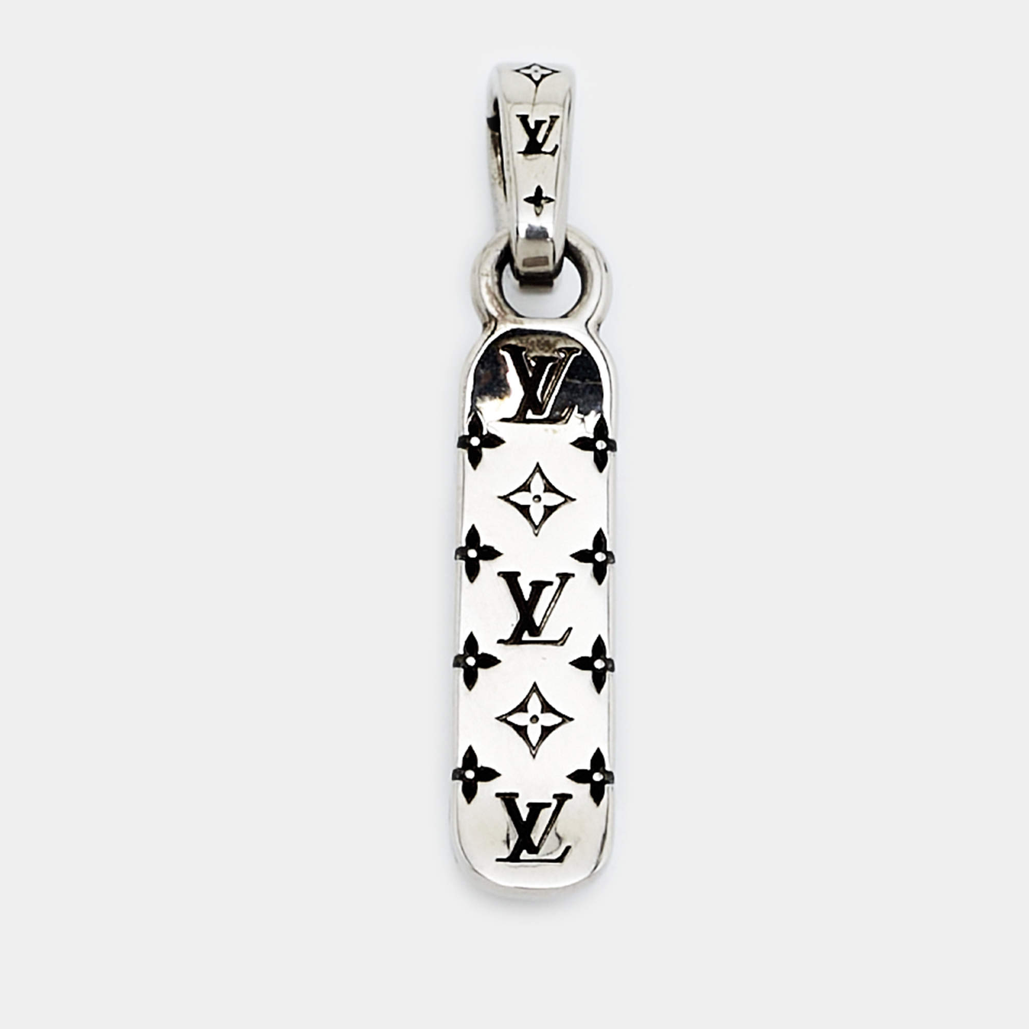 Pre Owned Louis Vuitton LV Skateboard Silver Tone Metal Charm