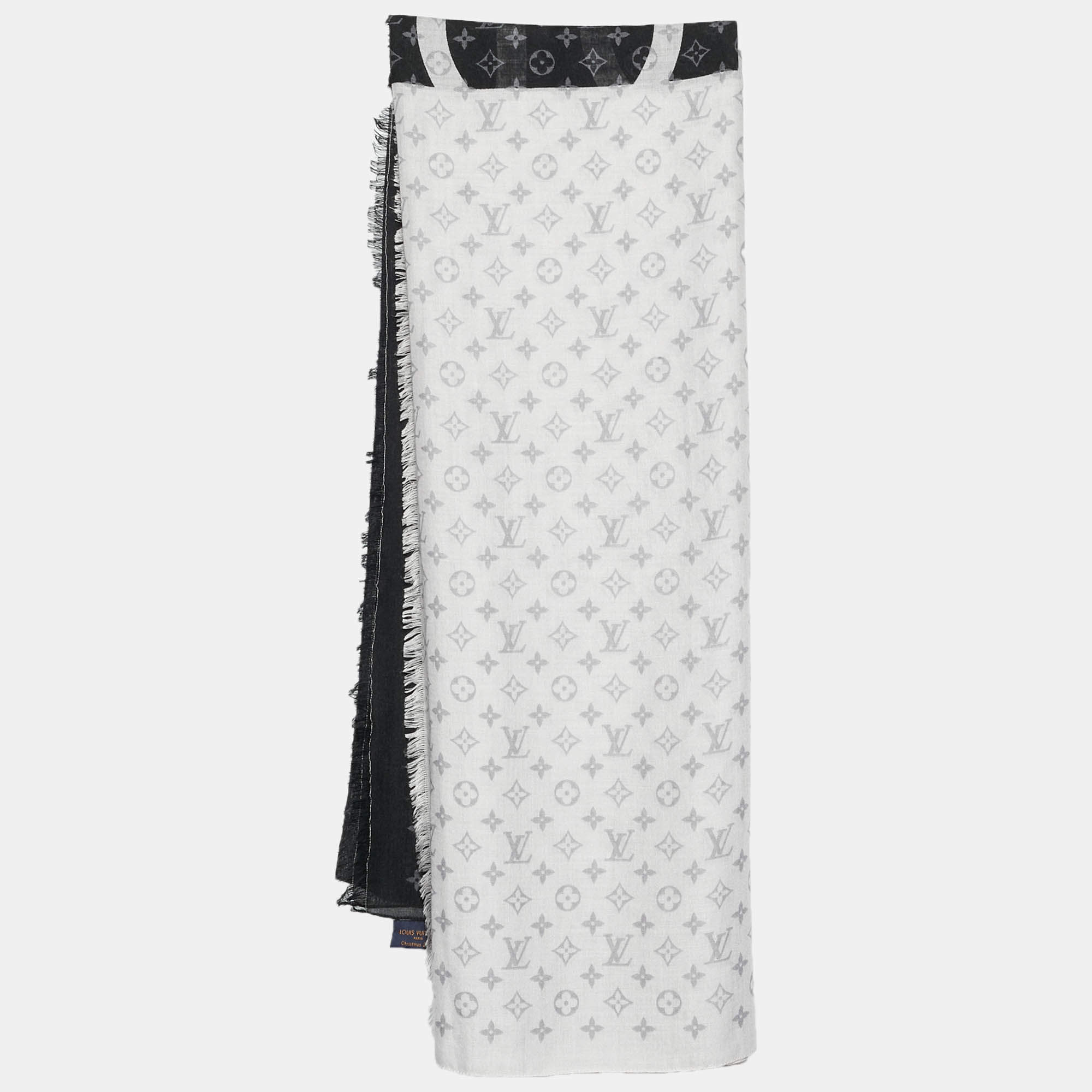 Pre Owned Louis Vuitton Black/Grey Monogram Cashmere Blend Scarf