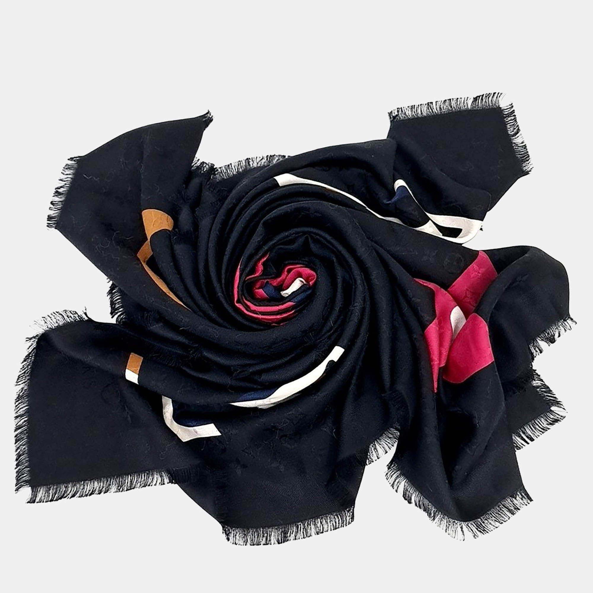 Pre Owned Louis Vuitton scarf/muffler