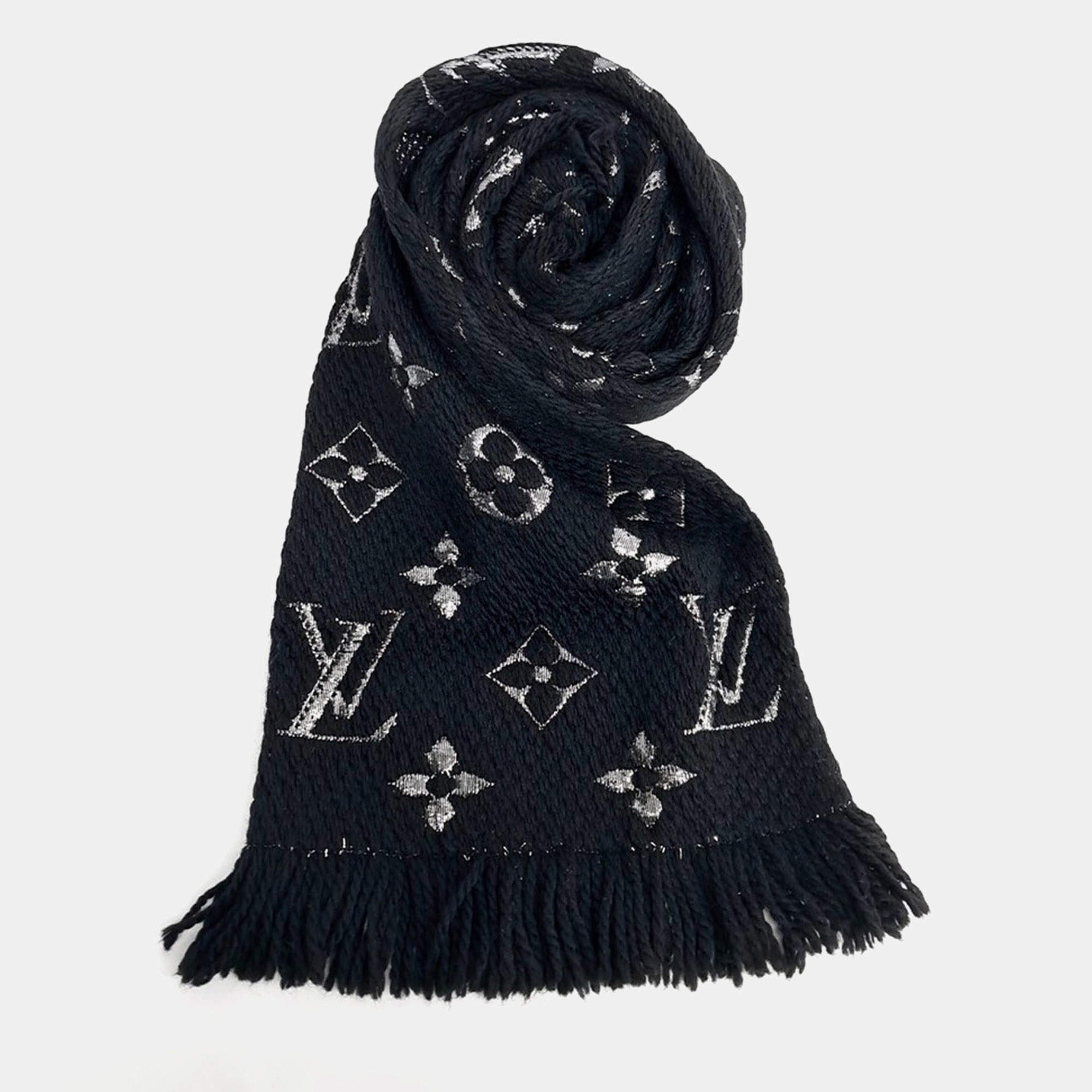 Pre Owned Louis Vuitton Logomania Scarf