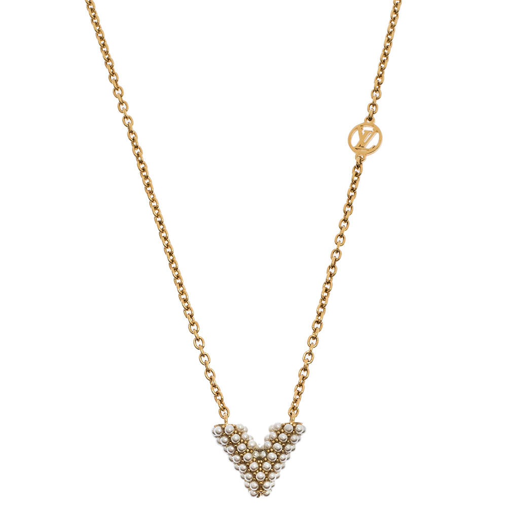 essential v necklace