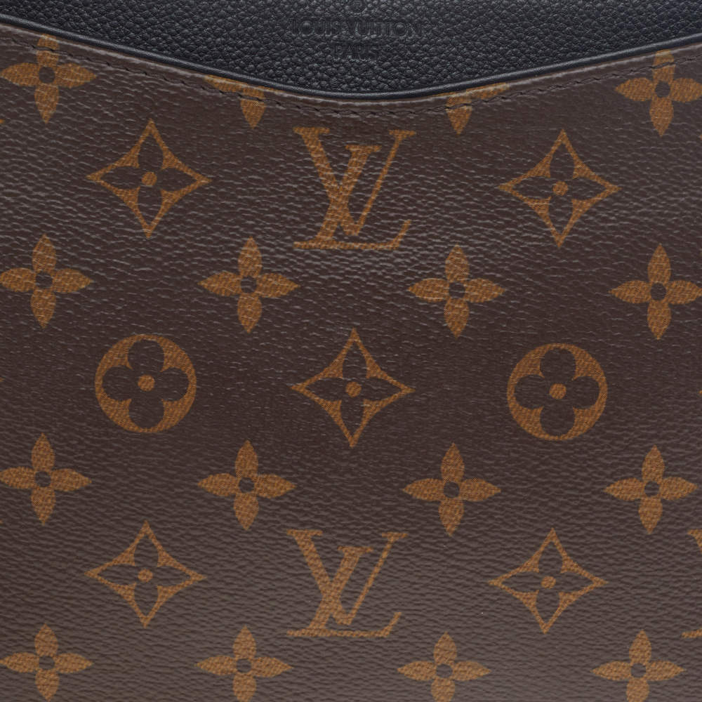 Louis Vuitton Daily Pouch Monogram Canvas Brown 2378971