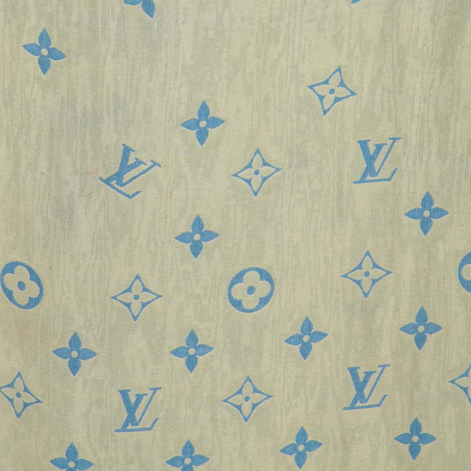 Châle monogram silk scarf Louis Vuitton Blue in Silk - 35665531
