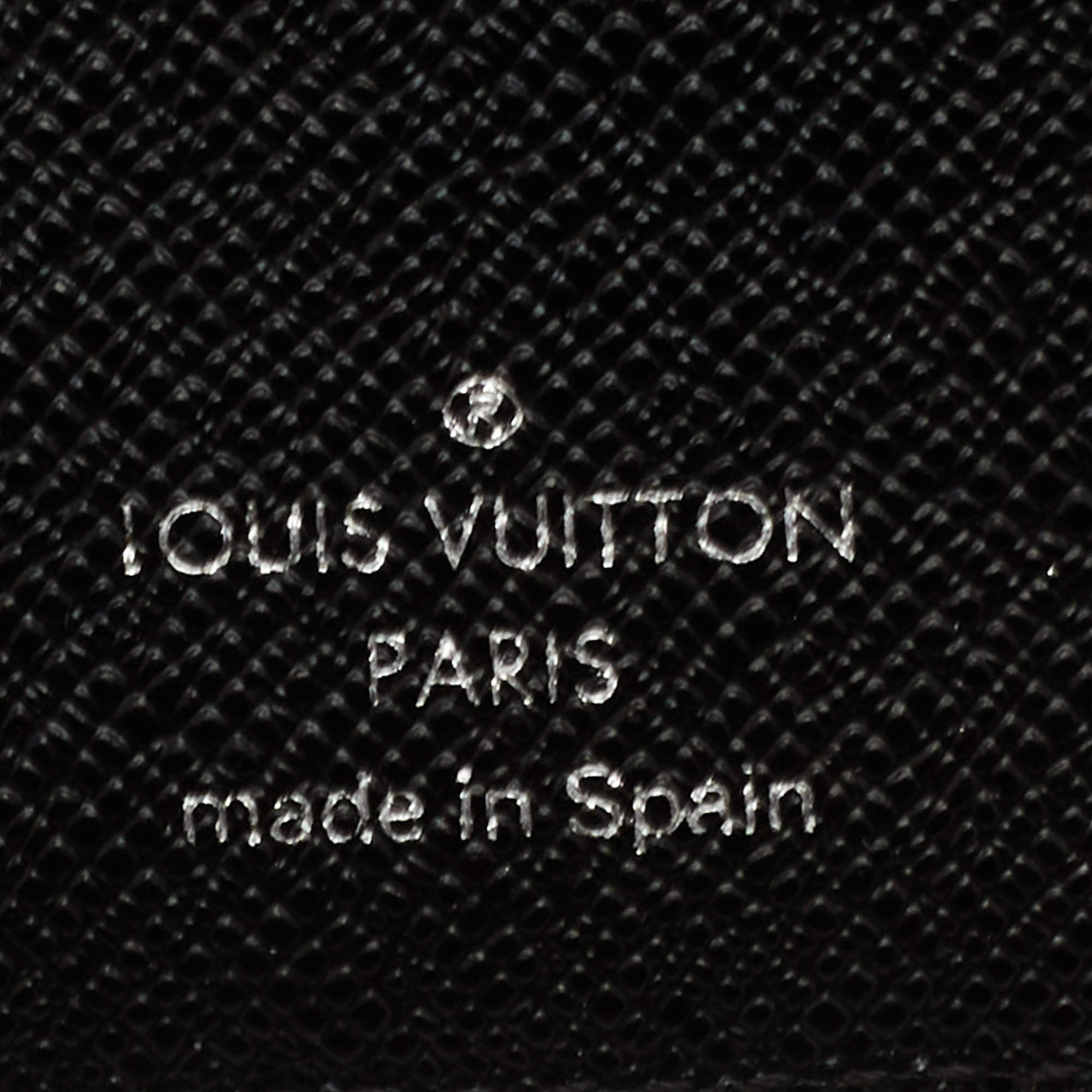 Louis Vuitton Small Ring Agenda Cover Epi Black ASL6245 – LuxuryPromise
