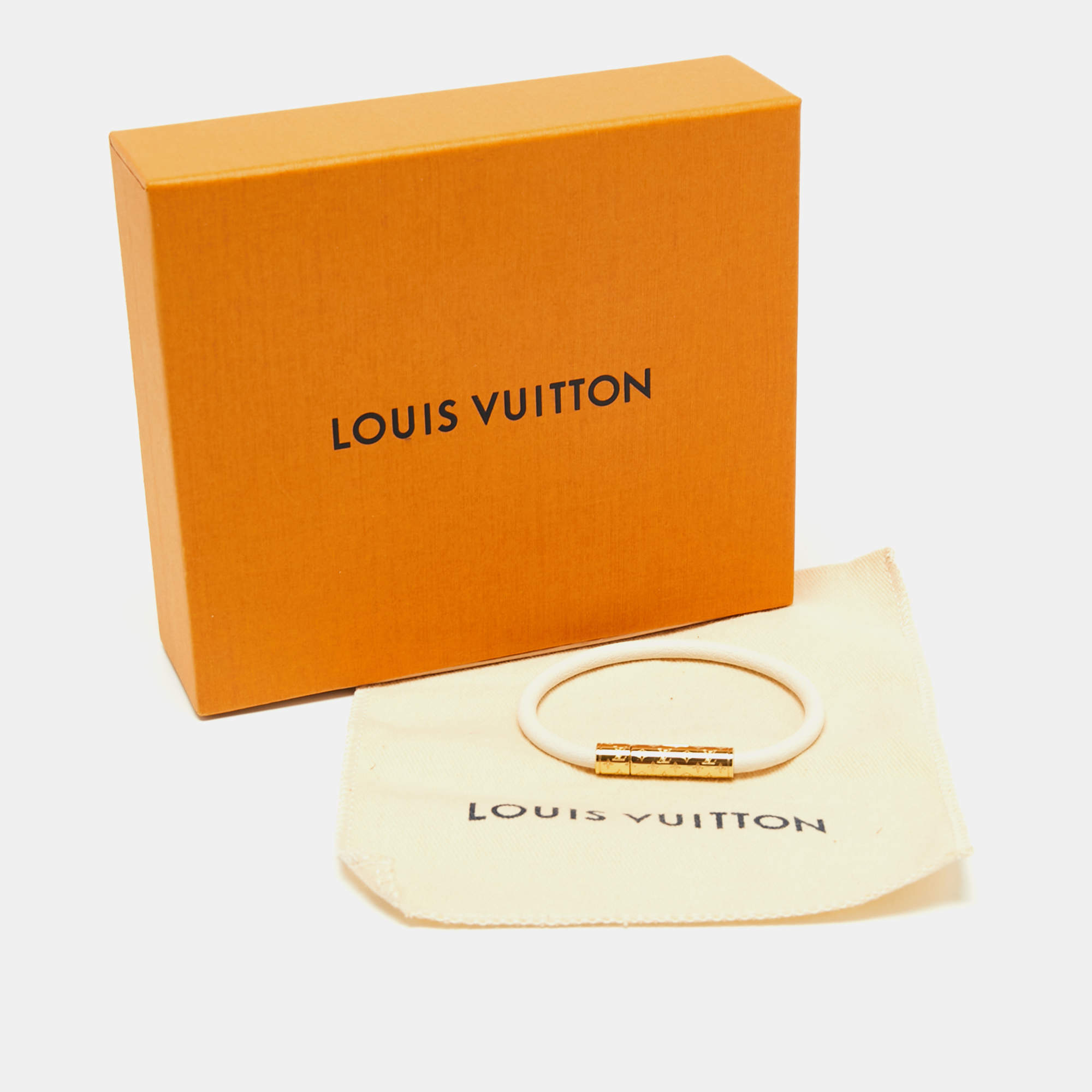 Keep it leather bracelet Louis Vuitton White in Leather - 22127379